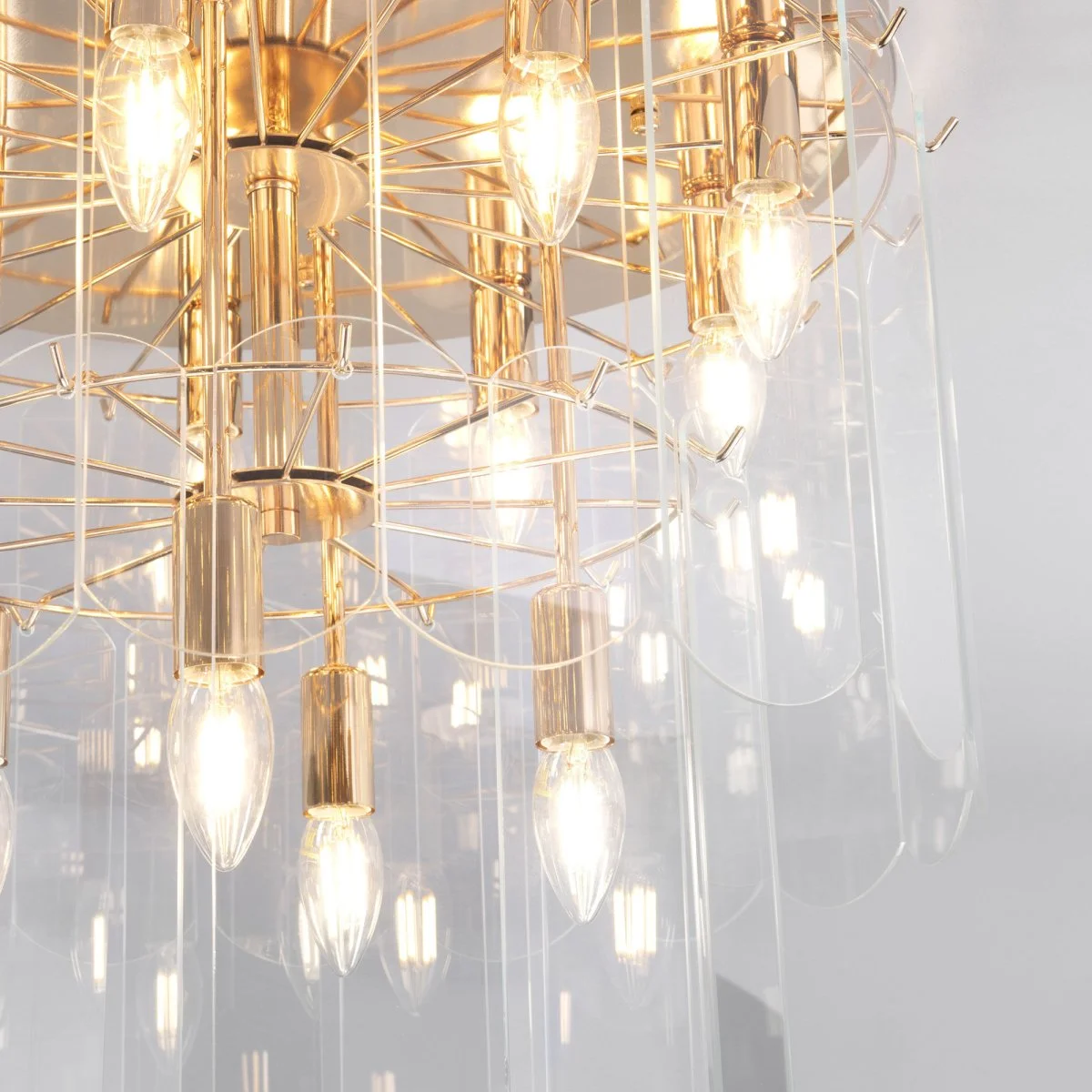 картинка Умная потолочная люстра со стеклянными плафонами 60170 золото