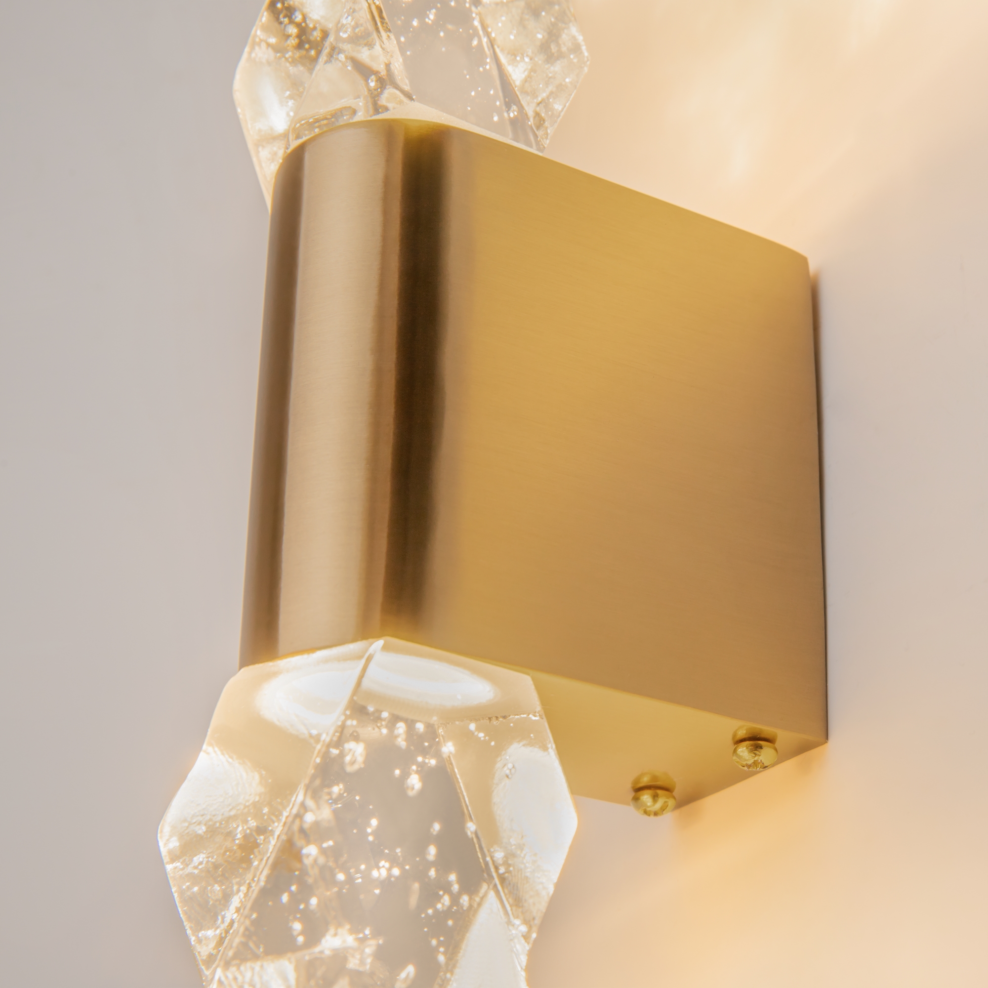 картинка Настенный светильник (бра) Maytoni MOD328WL-L5BS3K