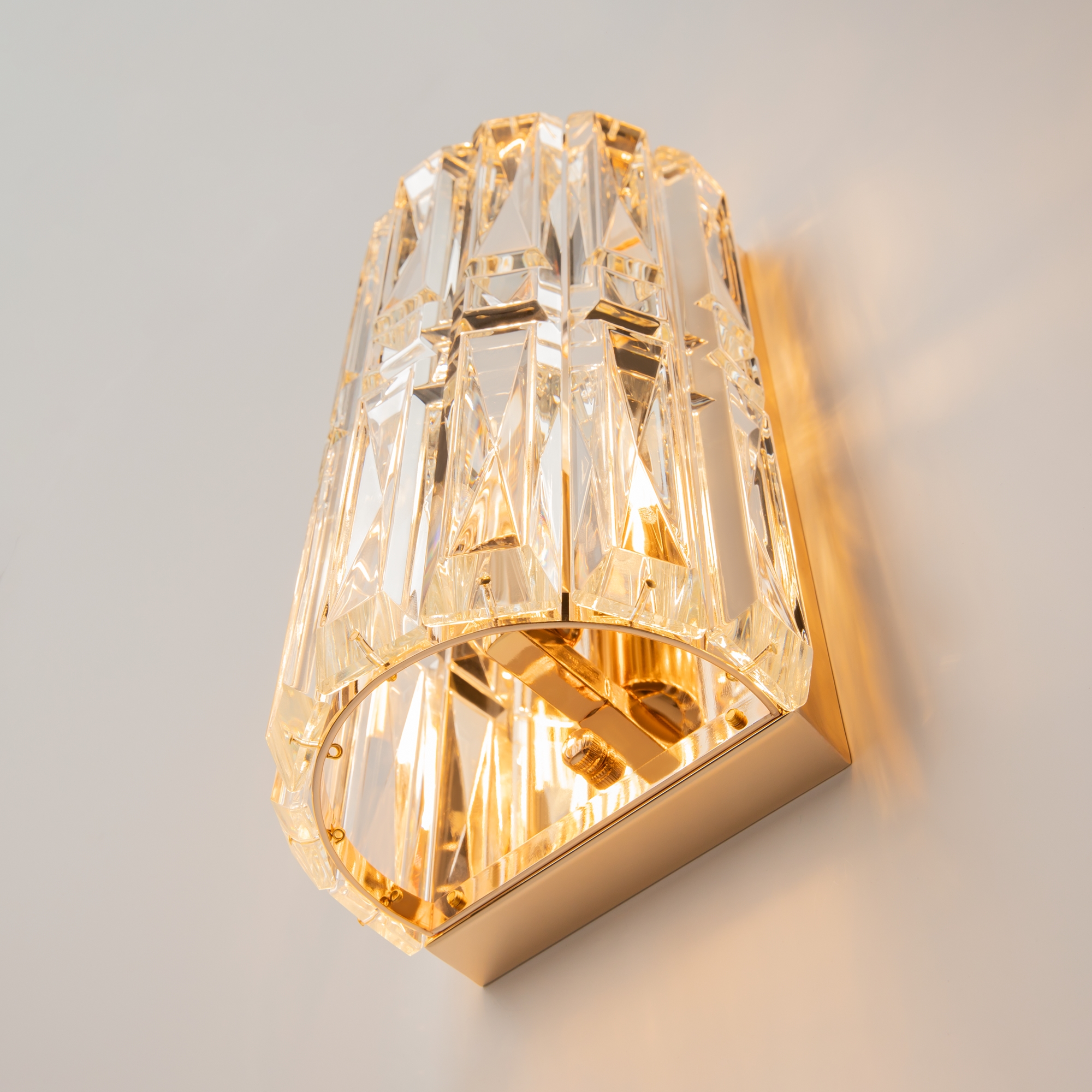 картинка Настенный светильник (бра) Maytoni MOD094WL-01G