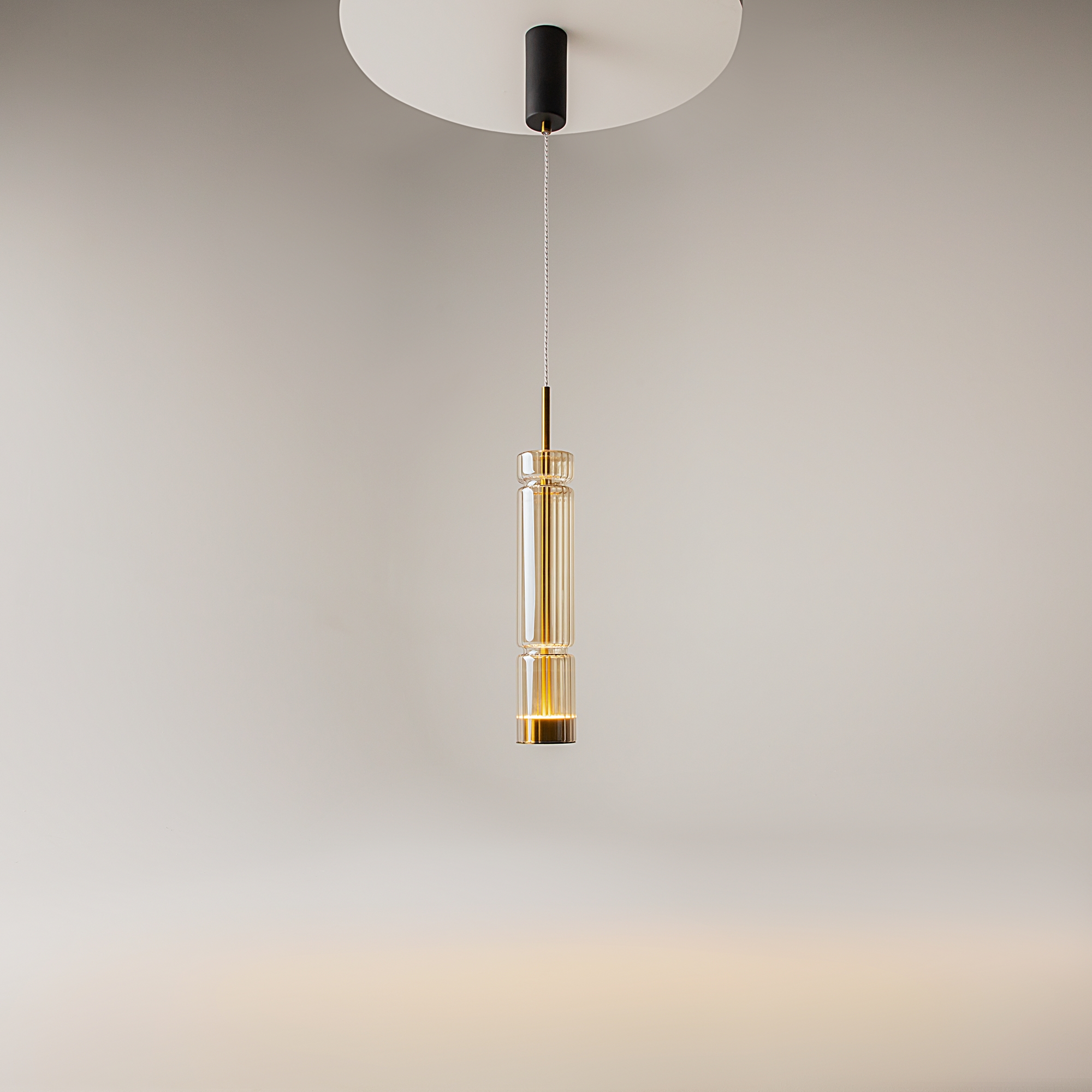 картинка Подвесной светильник Maytoni MOD272PL-L12BS3K1