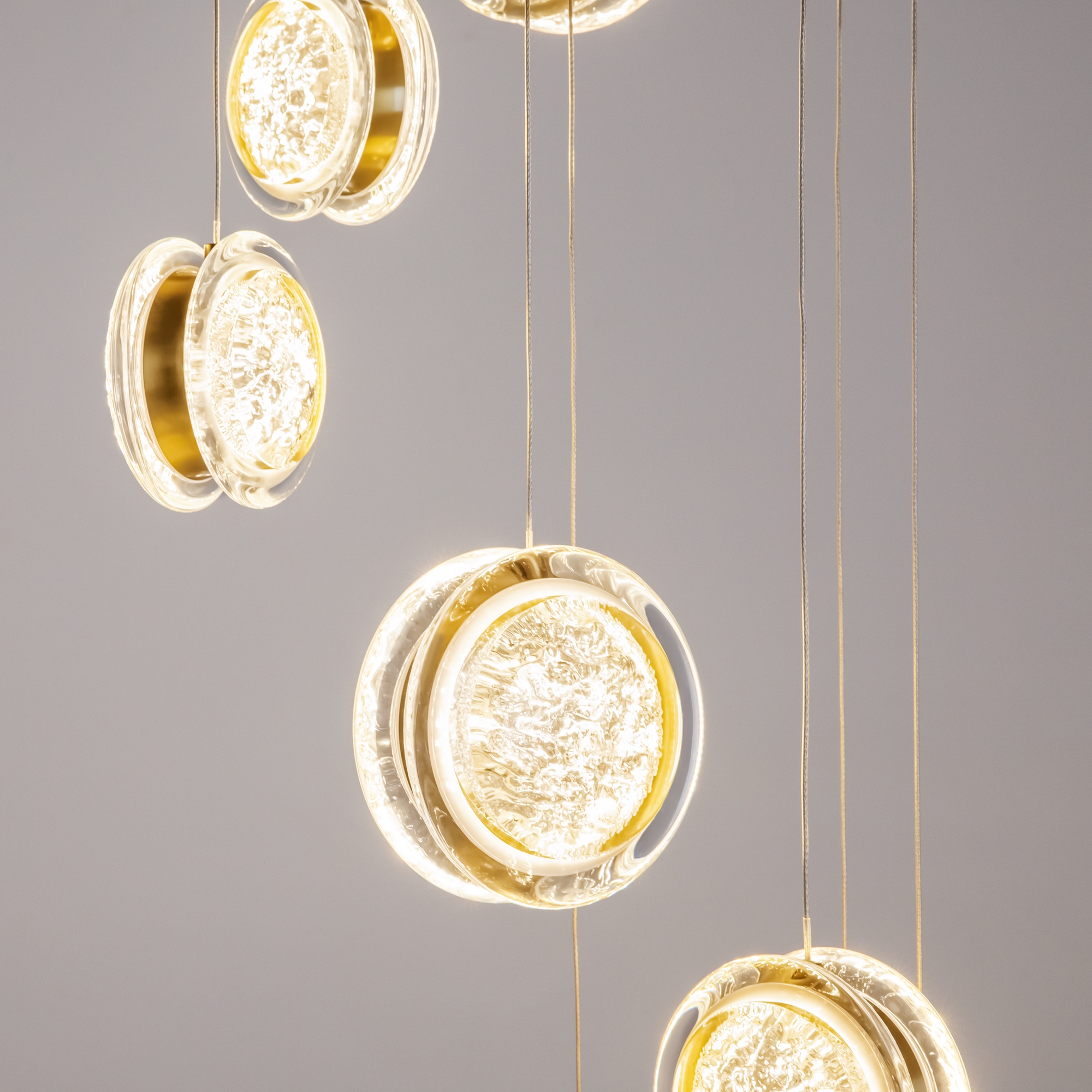 картинка Подвесной светильник Maytoni MOD361PL-L58BS3K