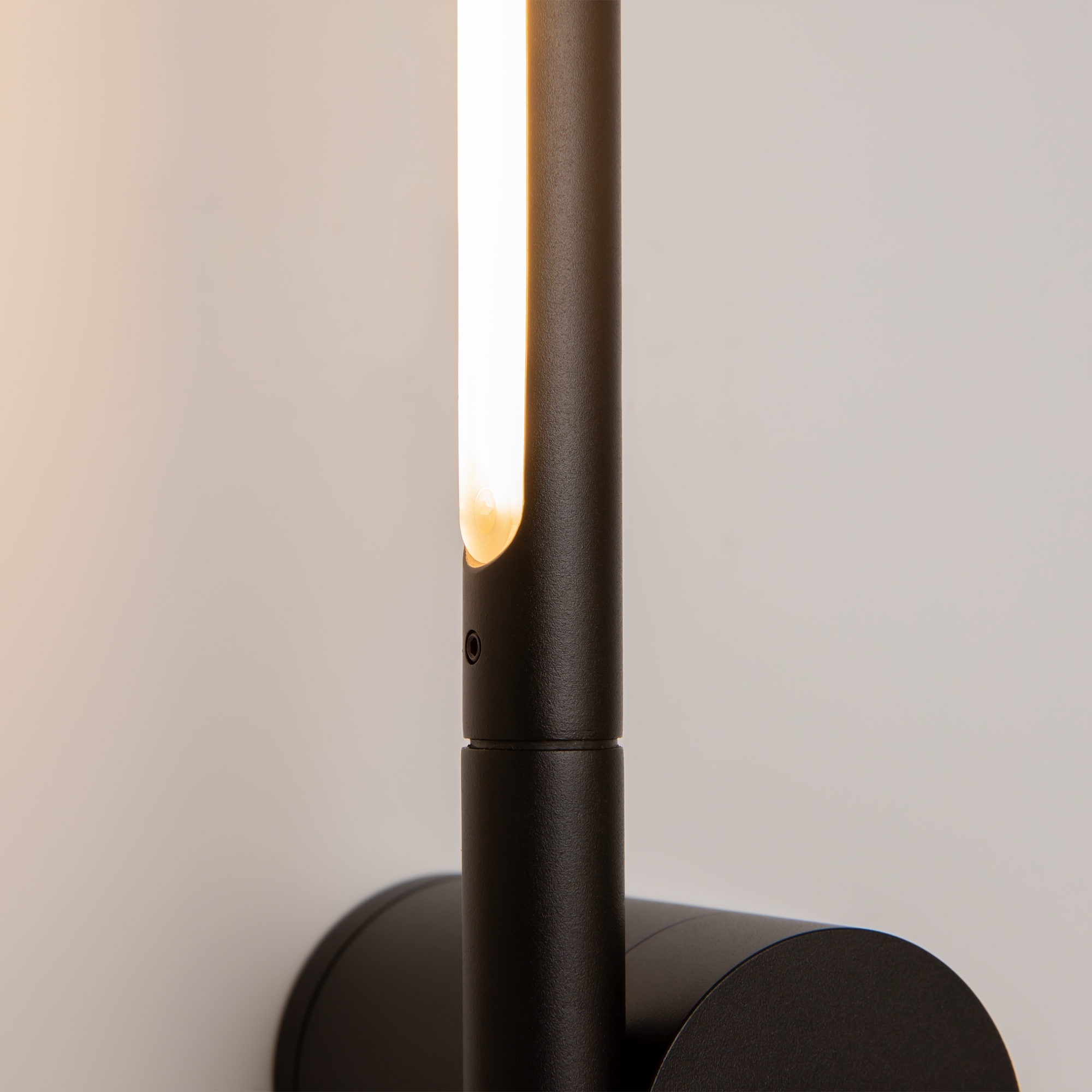 картинка Настенный светильник (бра) Maytoni MOD432WL-L6B3K