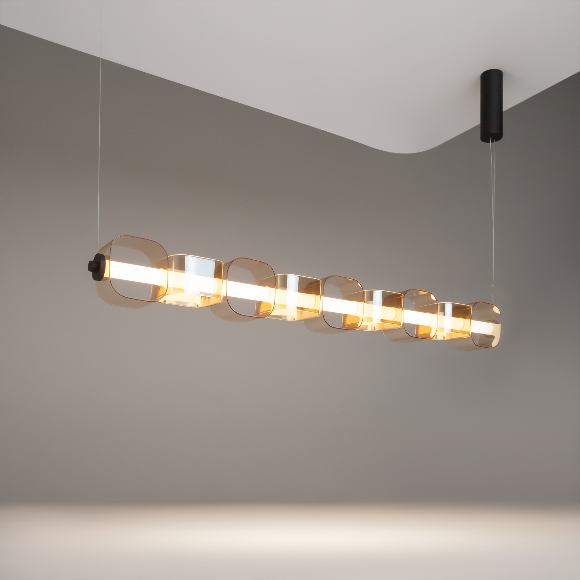 картинка Подвесной светильник Maytoni MOD381PL-L45B3K