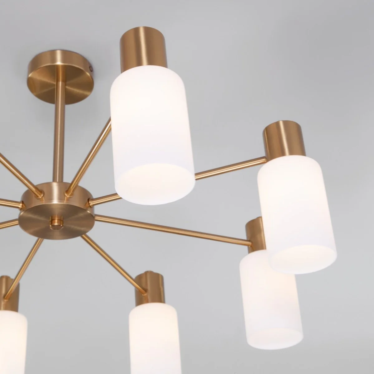 картинка Умная потолочная люстра в стиле лофт 70160/8 латунь Smart