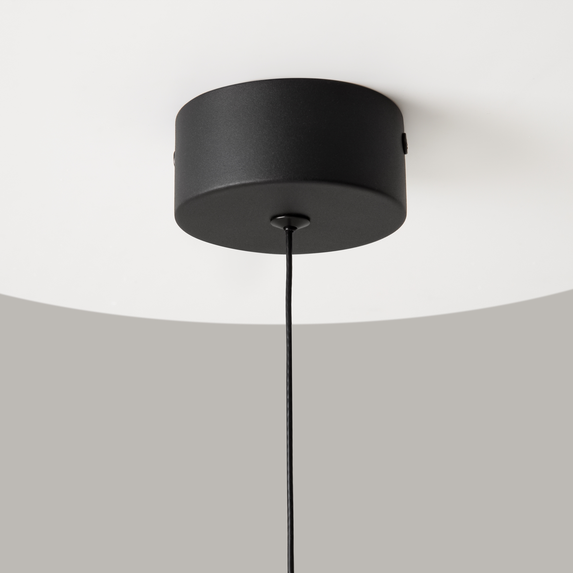 картинка Подвесной светильник Maytoni MOD383PL-L4B3K