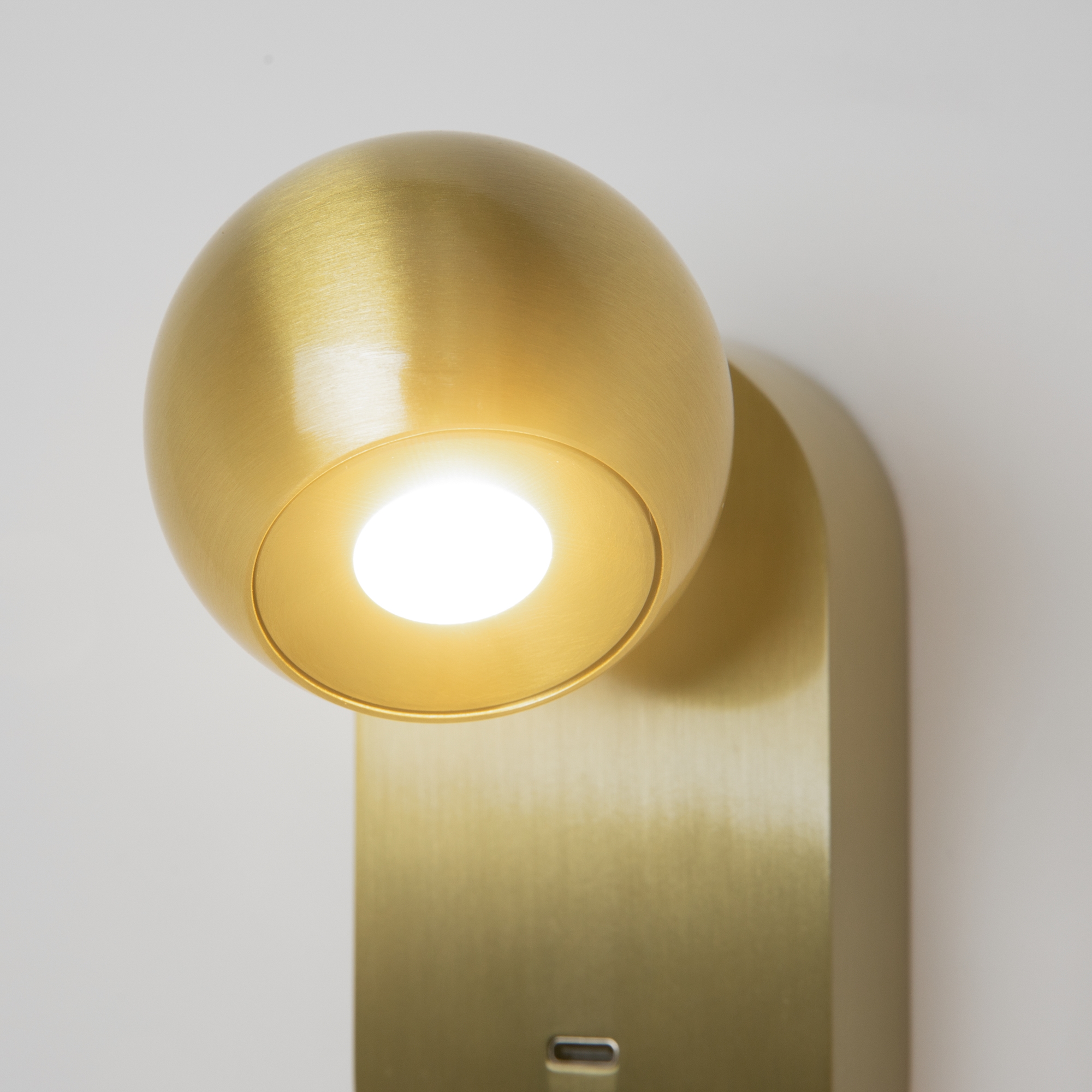 картинка Настенный светильник (бра) Maytoni MOD434WL-L5BS3K