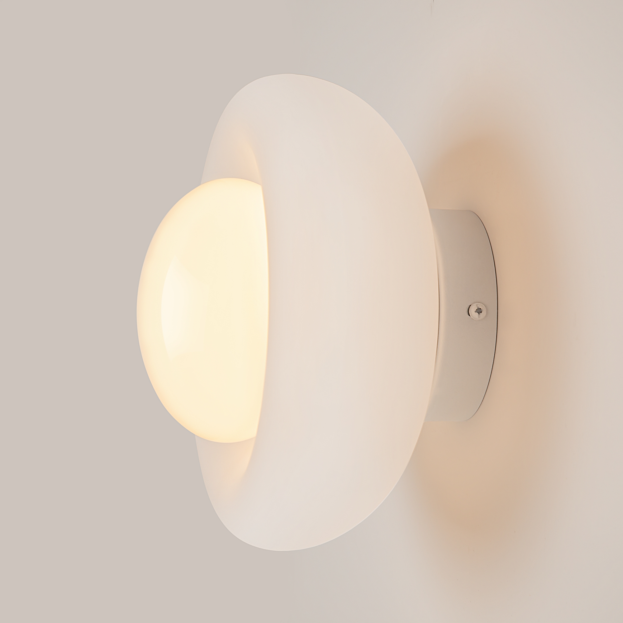 картинка Настенный светильник (бра) Maytoni MOD435WL-01W