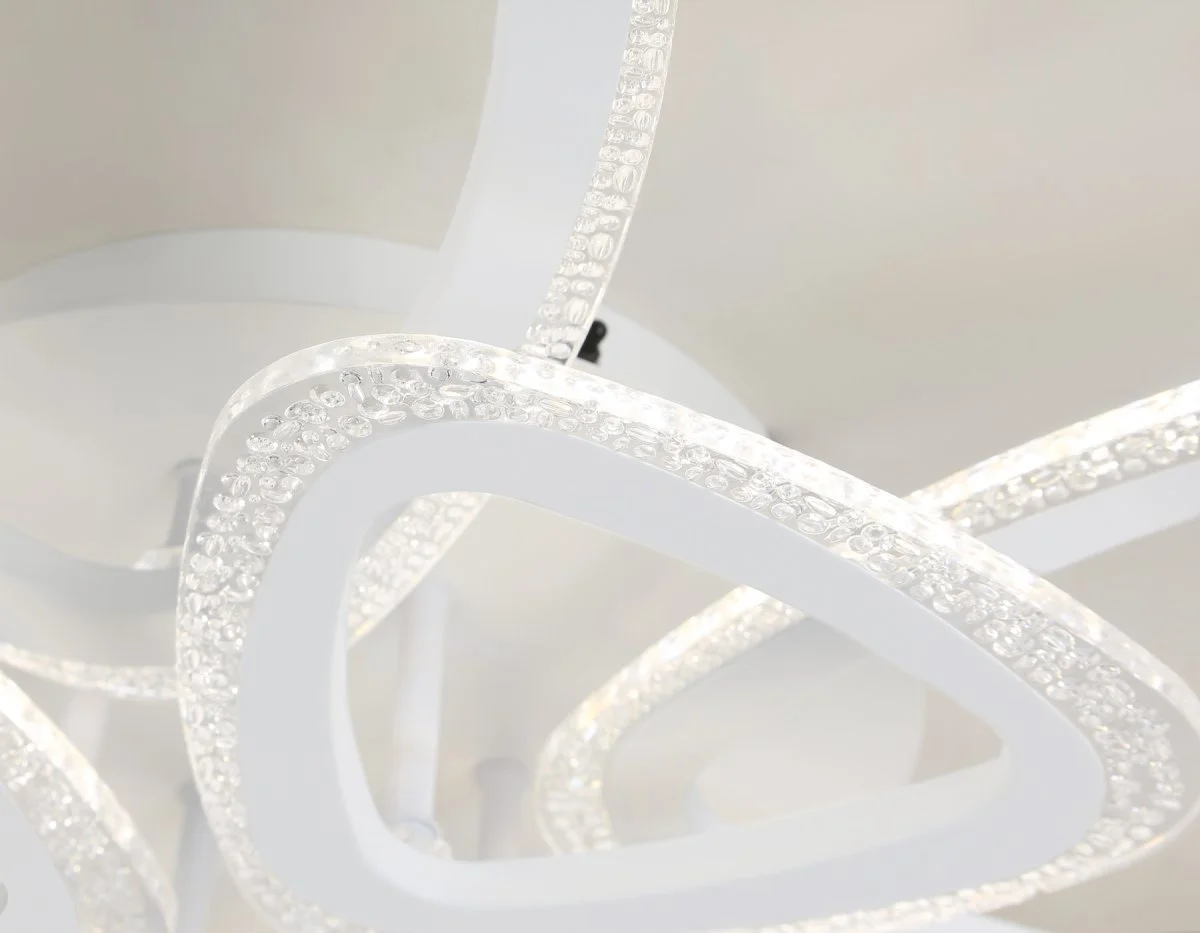 картинка Потолочный светодиодный светильник с пультом