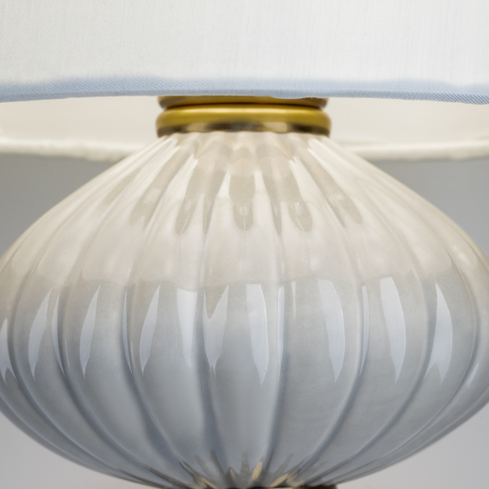 картинка Настенный светильник (бра) Freya FR2029WL-01BS