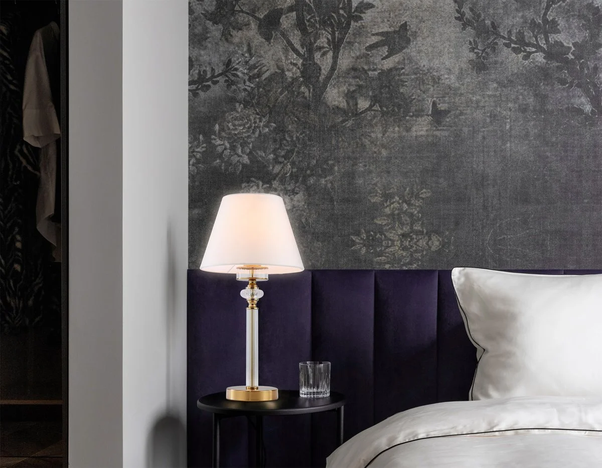 картинка Настольная лампа с абажуром и хрусталем LH71027