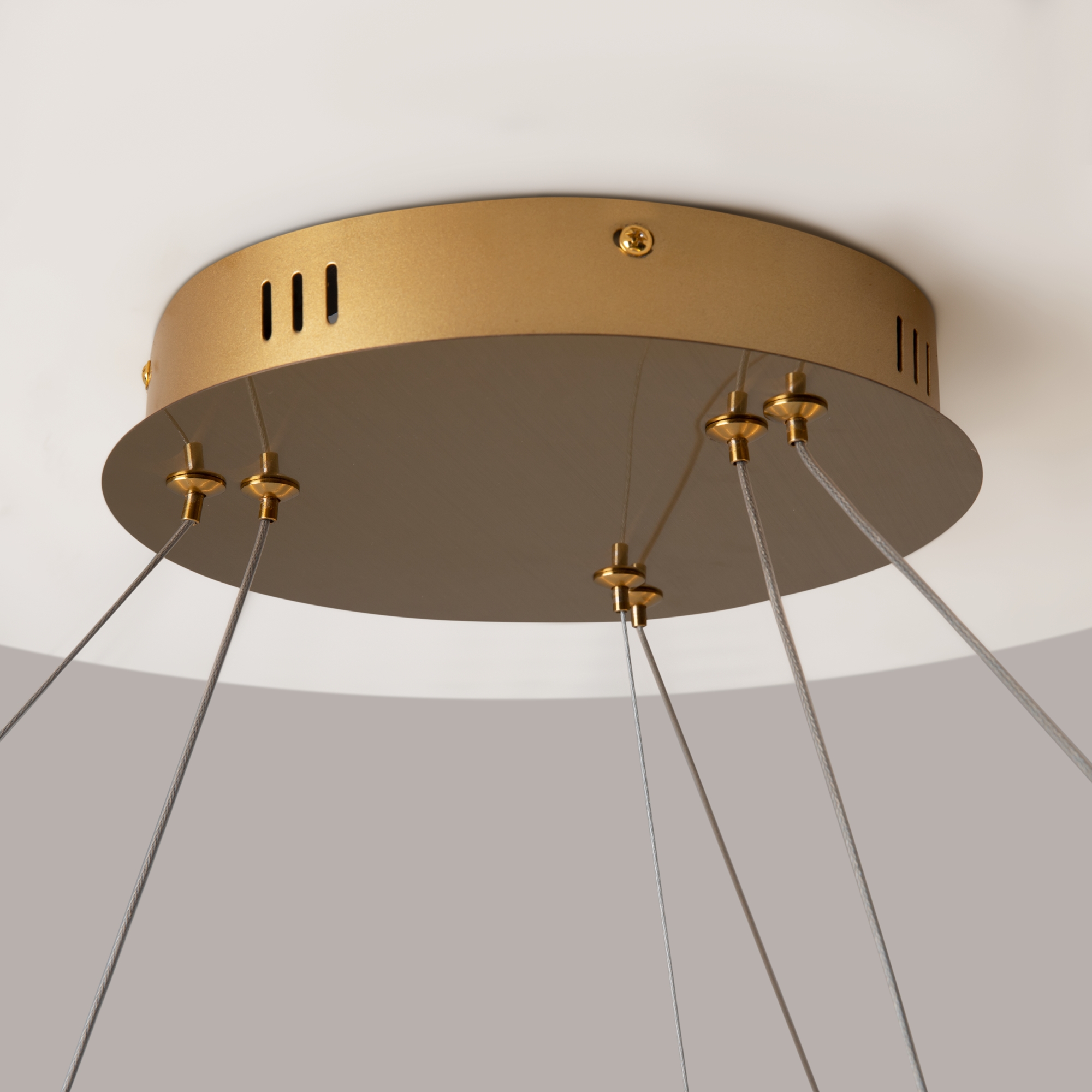 картинка Подвесной светильник Maytoni P097PL-L90BS3K