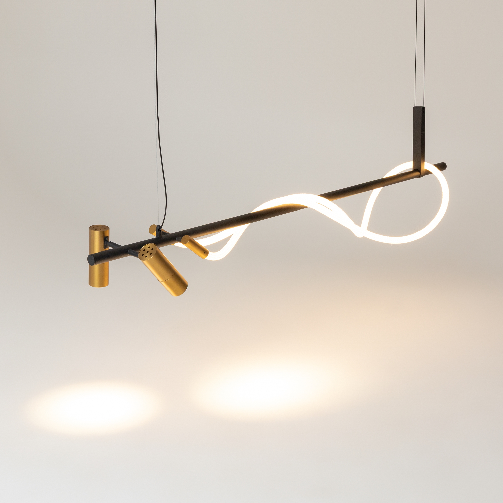 картинка Подвесной светильник Maytoni MOD166PL-L30GB3K