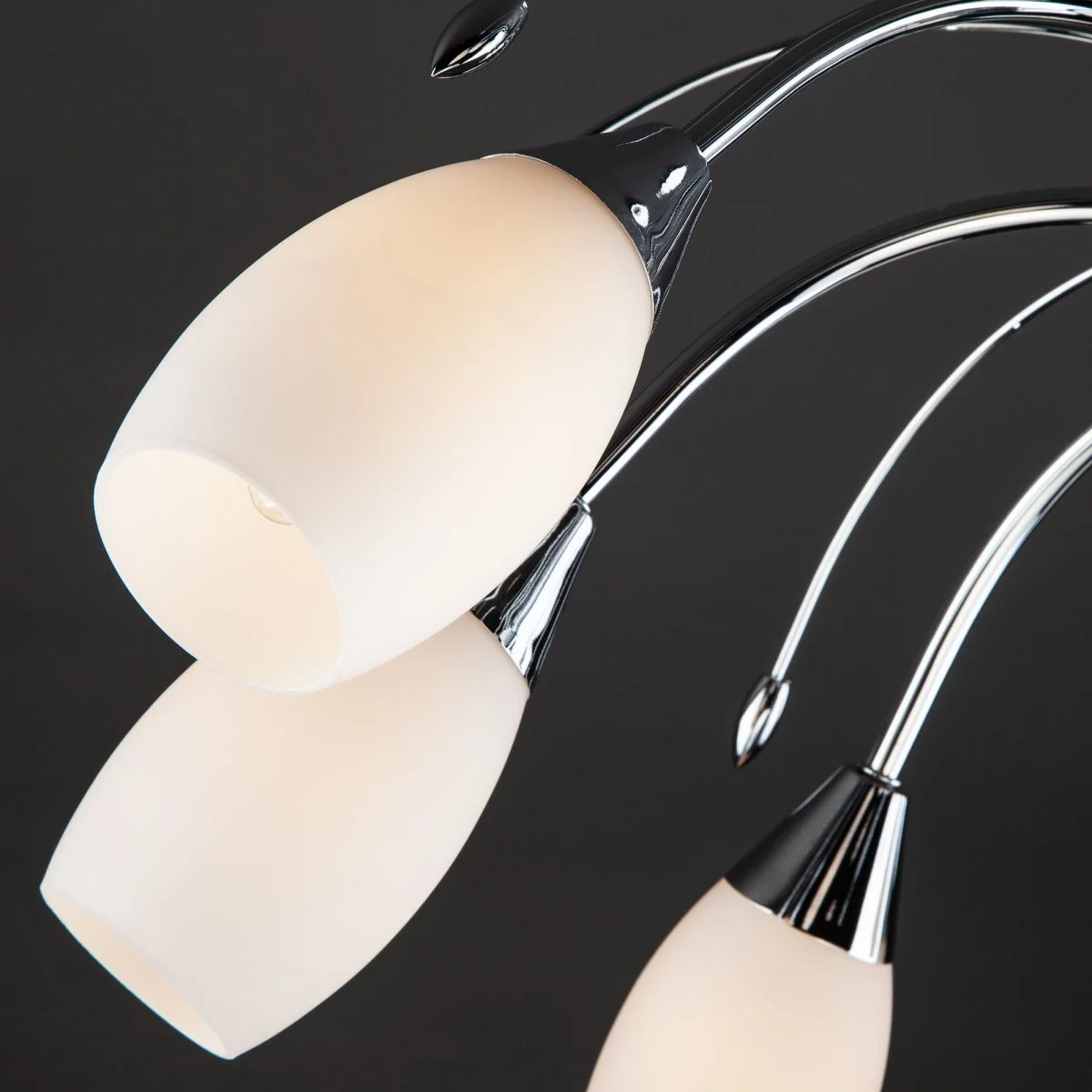 картинка Люстра потолочная с плафонами из стекла 22080/9 хром