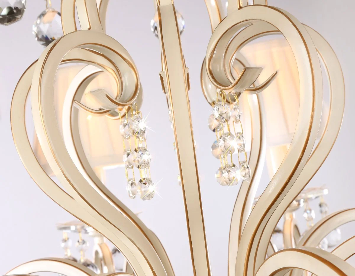 картинка Подвесная люстра с абажурами и хрусталем TR4561