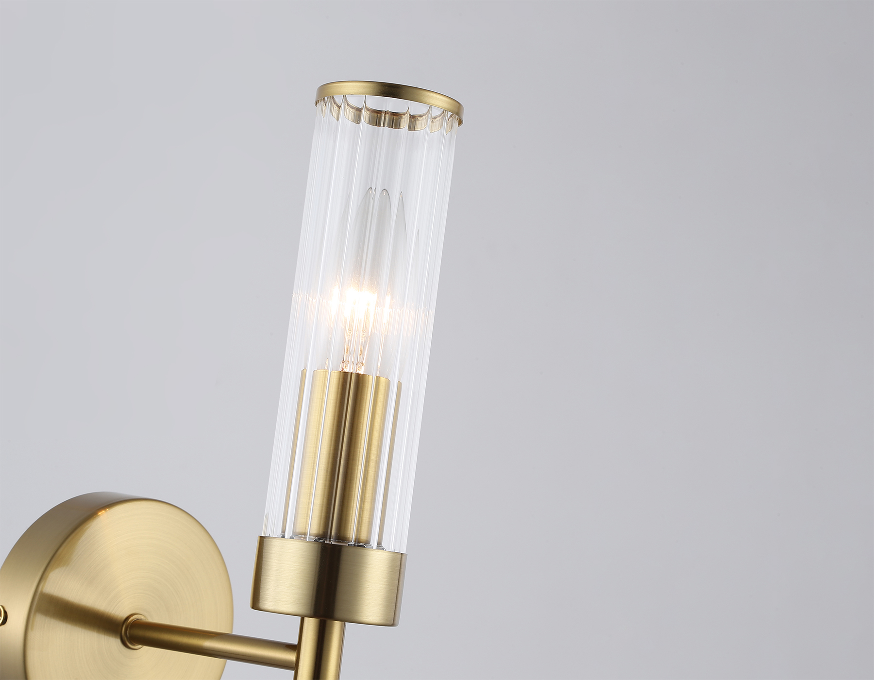 картинка Настенный светильник со стеклянным плафоном LH55164