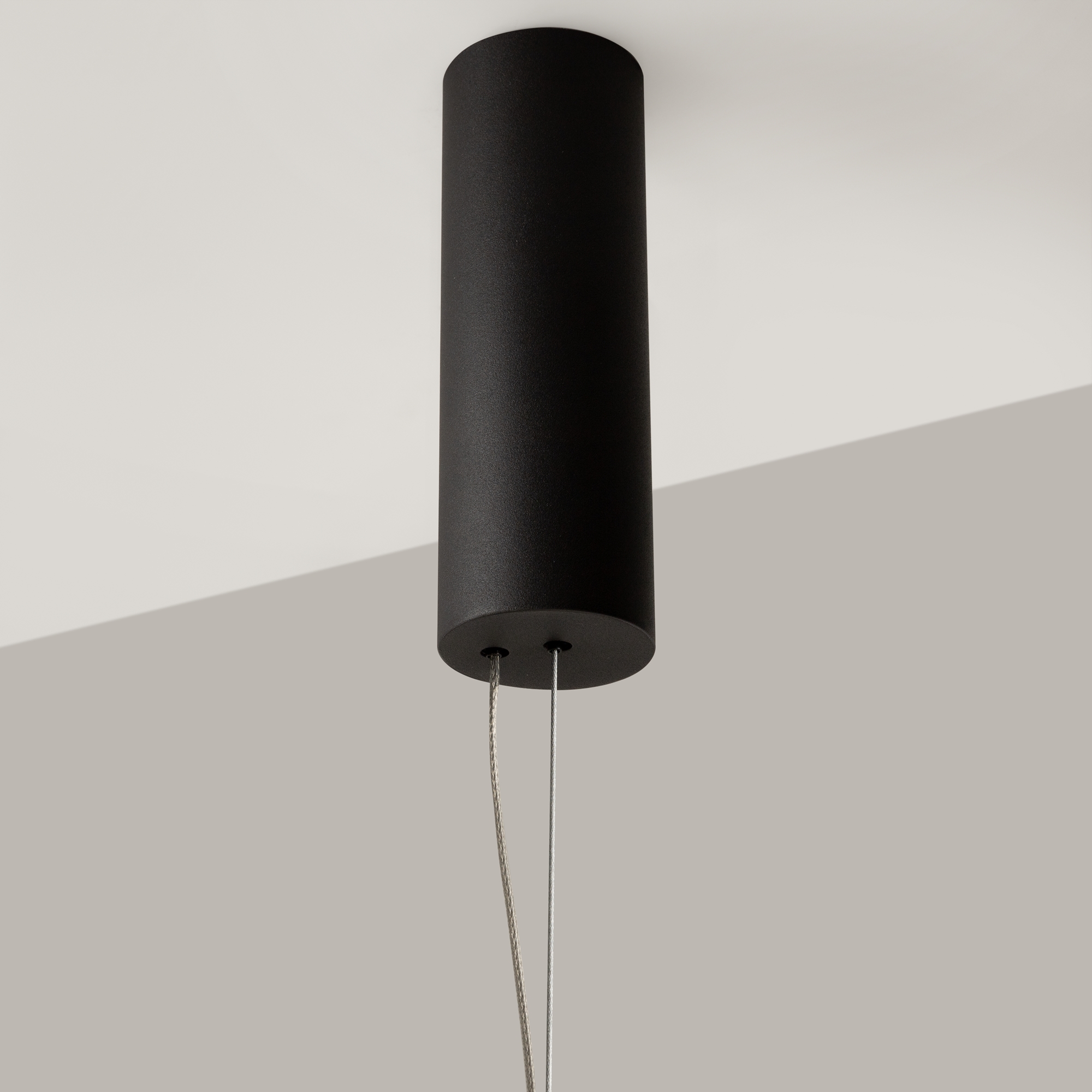 картинка Подвесной светильник Maytoni MOD381PL-L45B3K