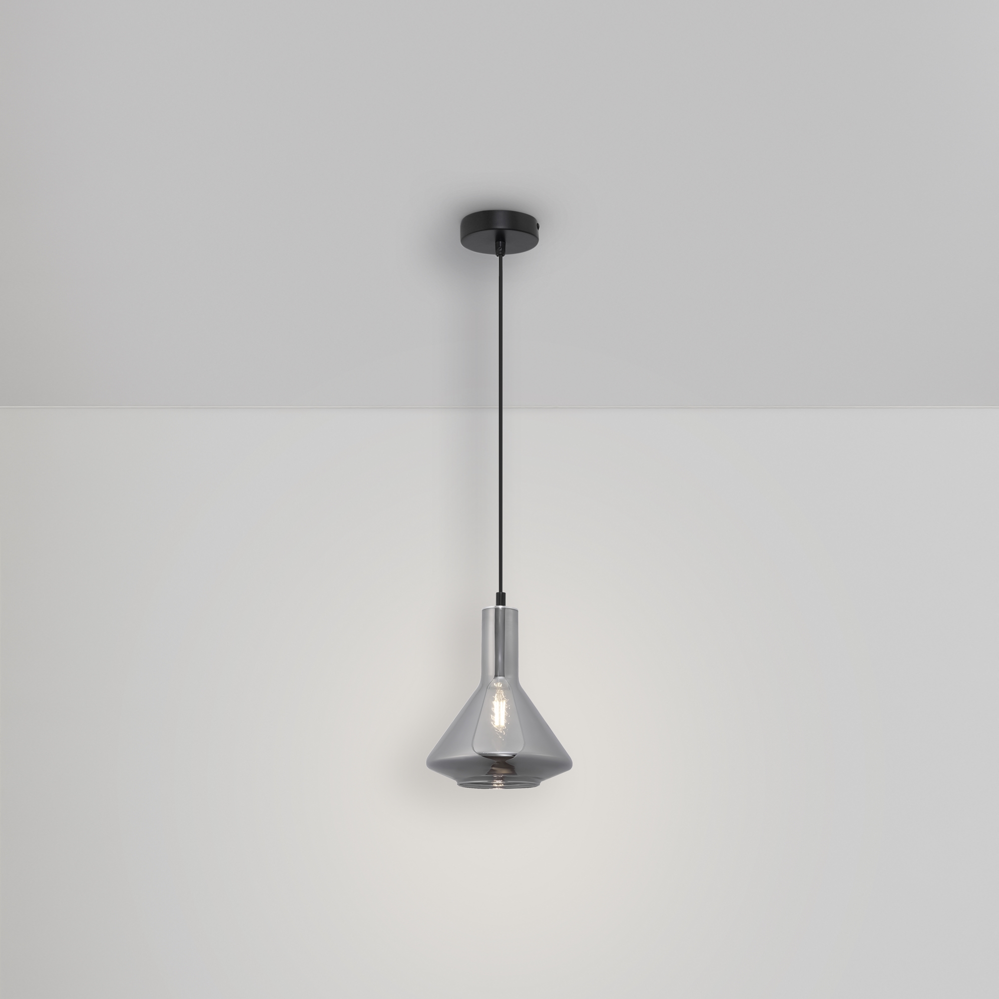 картинка Подвесной светильник Freya FR8010PL-01GB