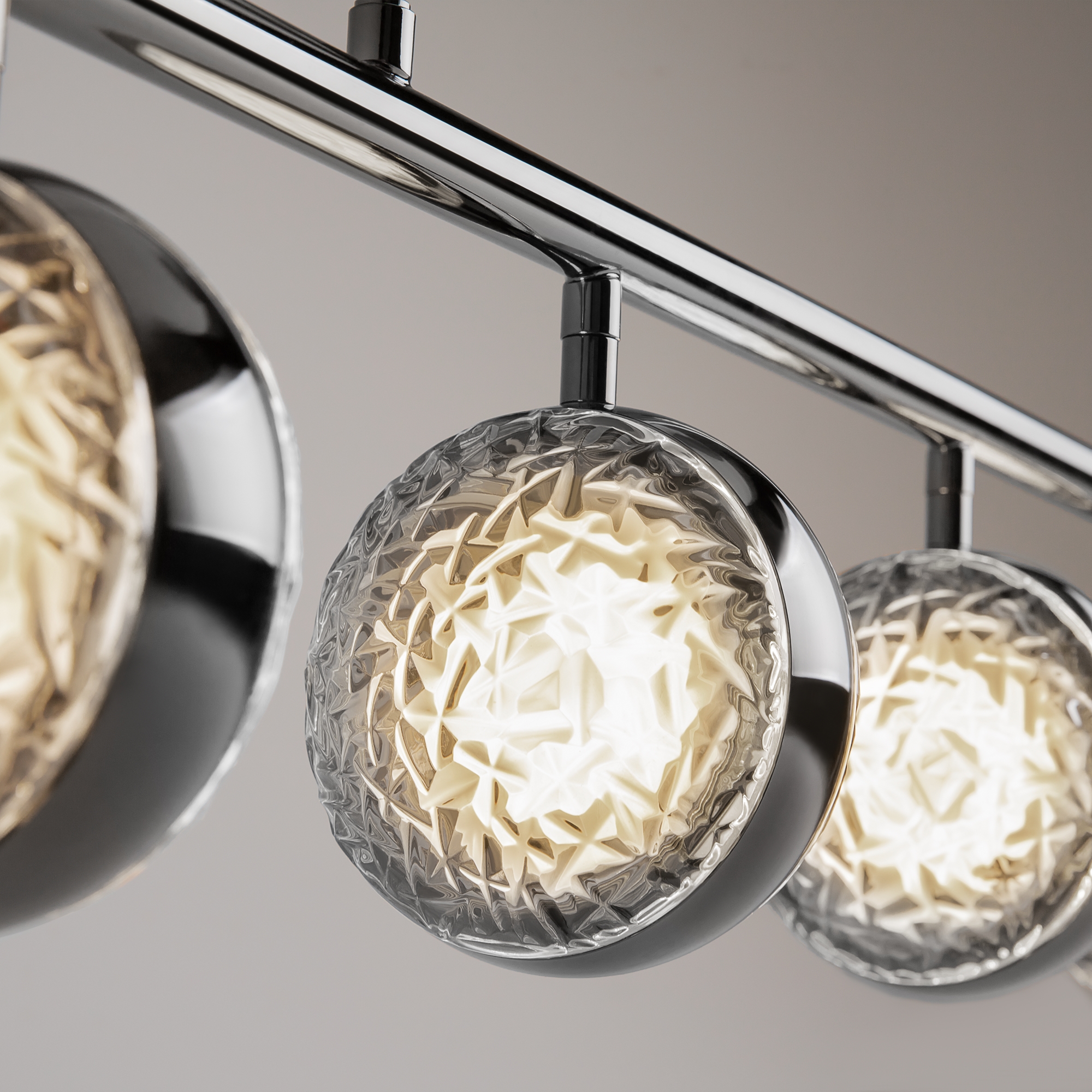 картинка Подвесной светильник Maytoni MOD299PL-L48BC3K