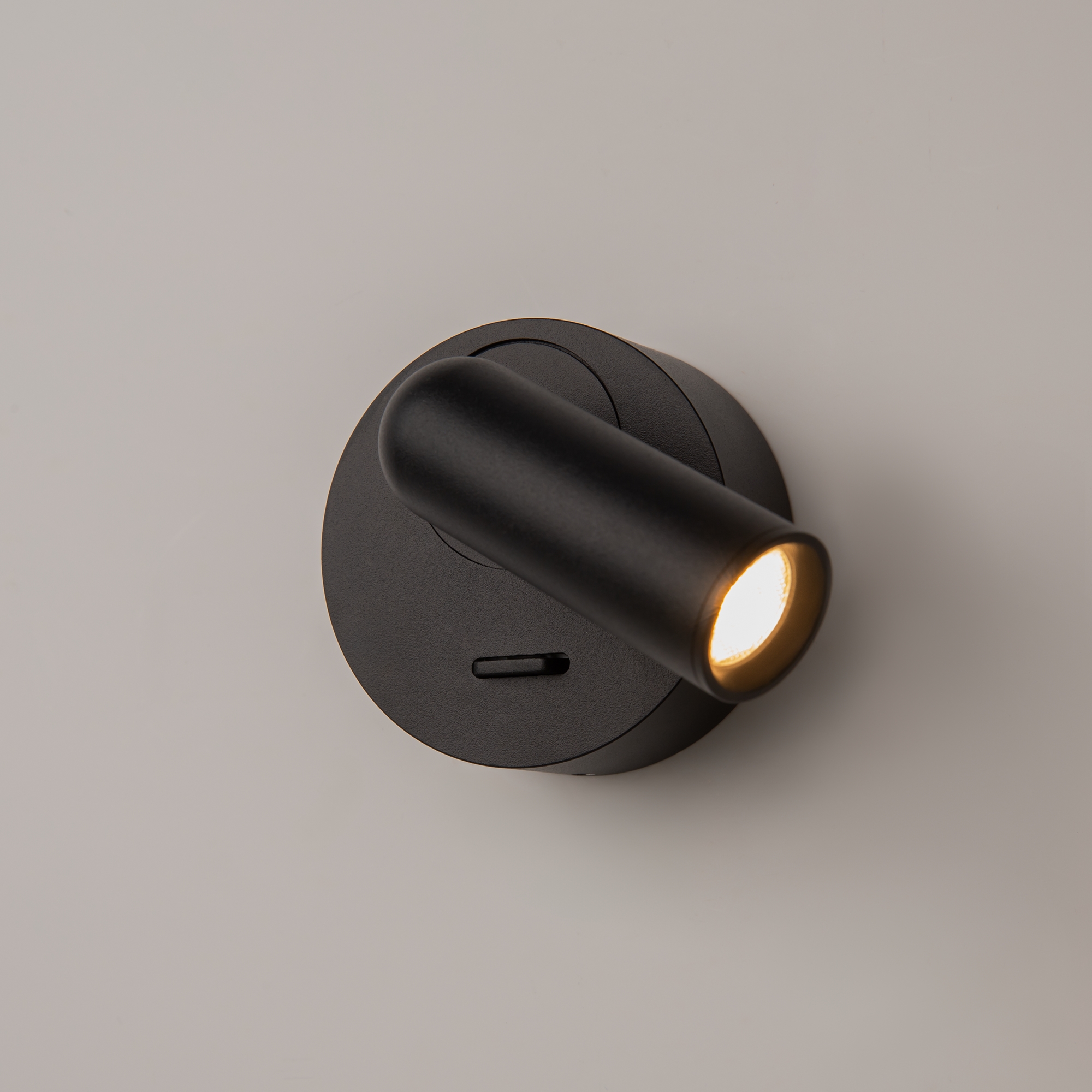 картинка Настенный светильник (бра) Technical C038WL-L3B3K