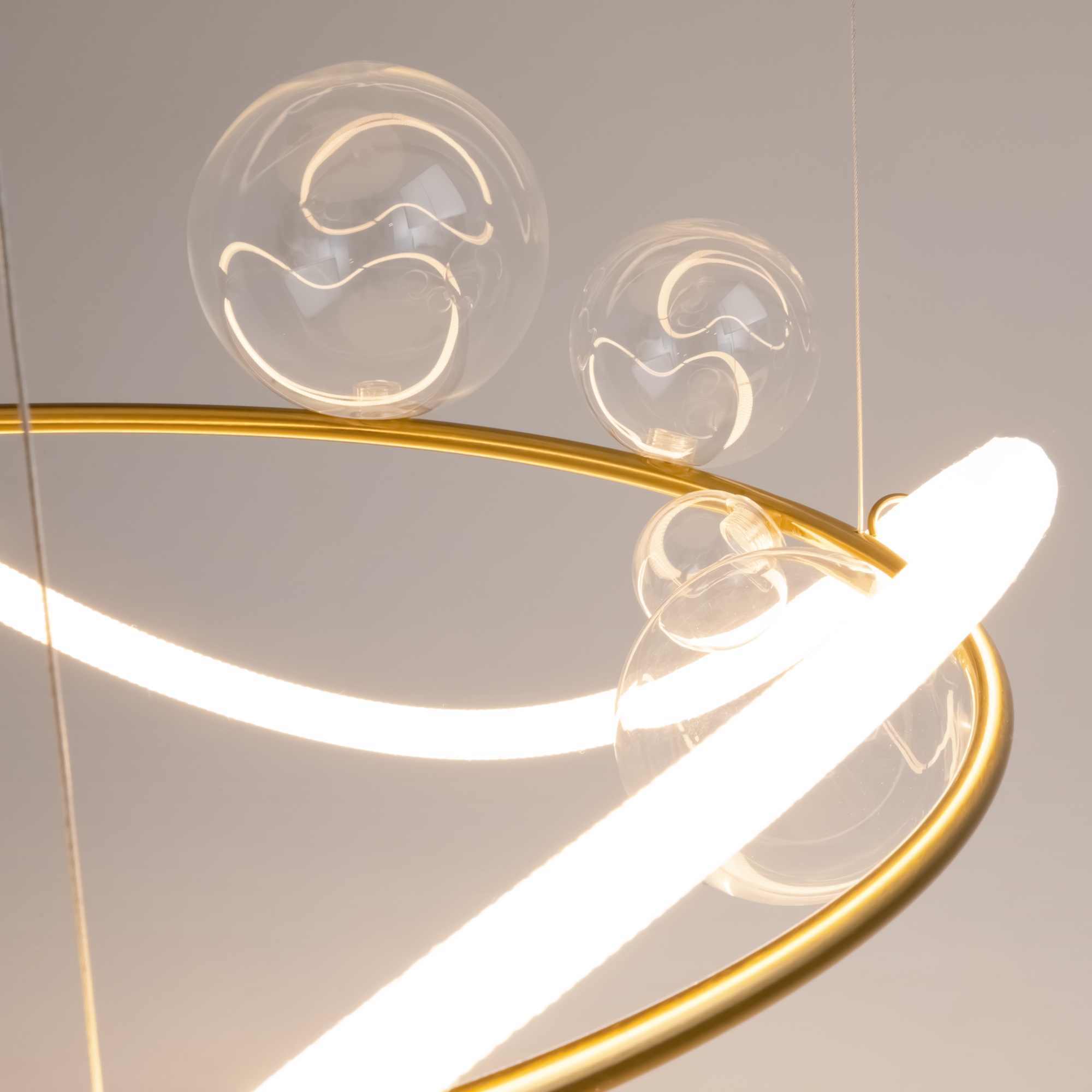 картинка Подвесной светильник Maytoni MOD289PL-L53BS3K