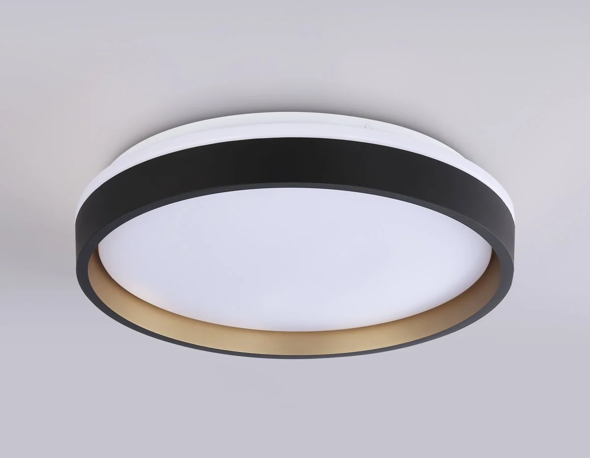 картинка Светодиодный светильник RGB с пультом управления