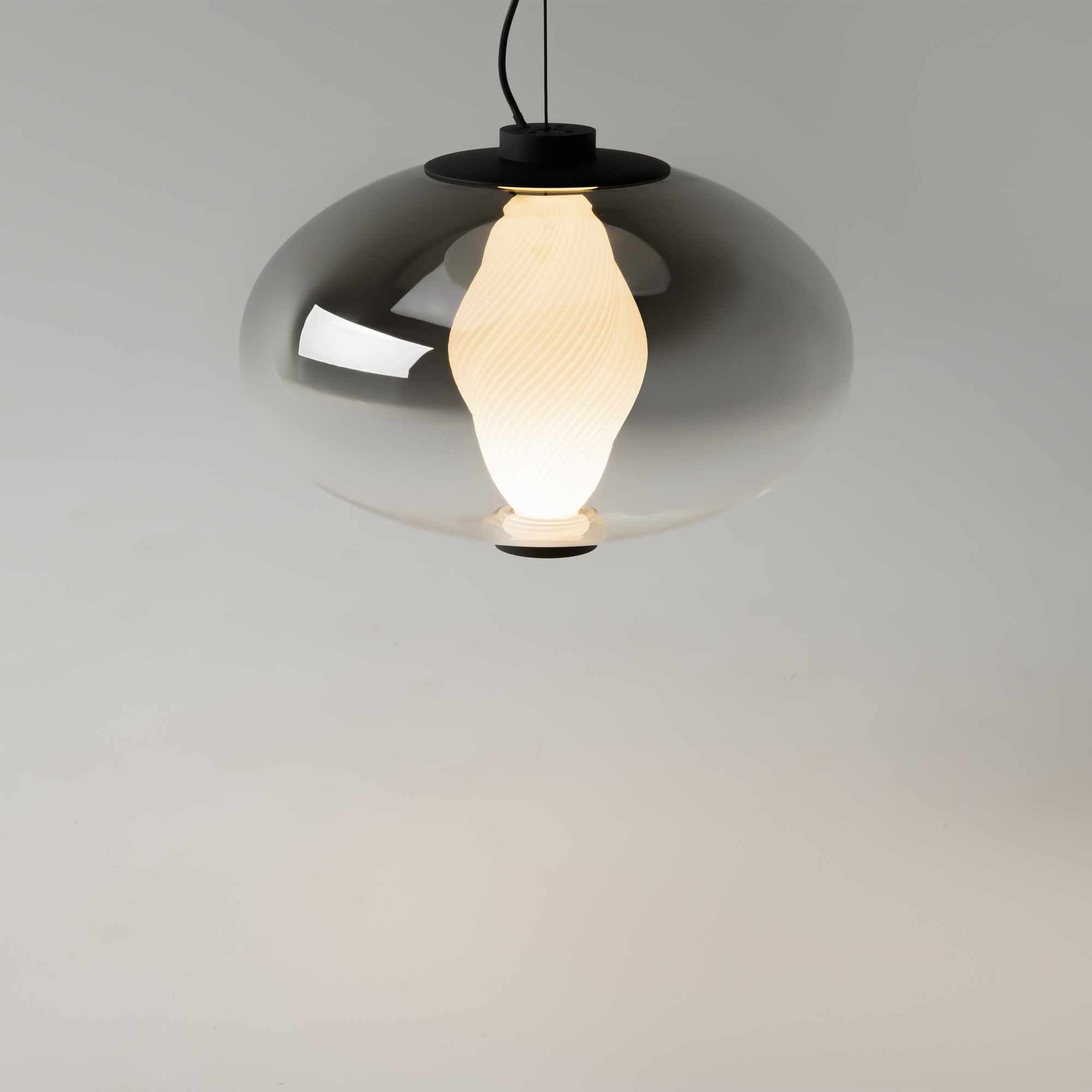 картинка Подвесной светильник Maytoni MOD406PL-L8B3K