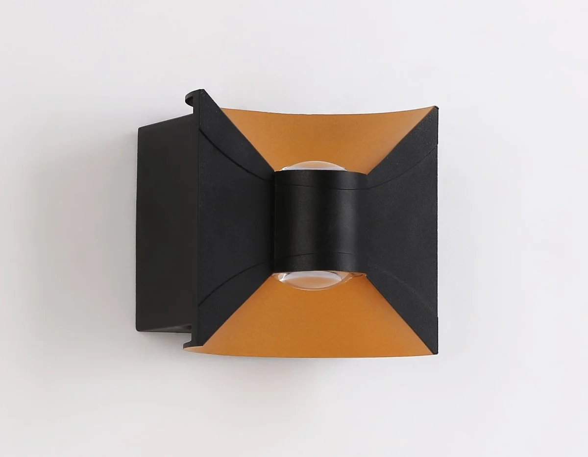 картинка Уличный настенный светодиодный светильник IP54 ST4472