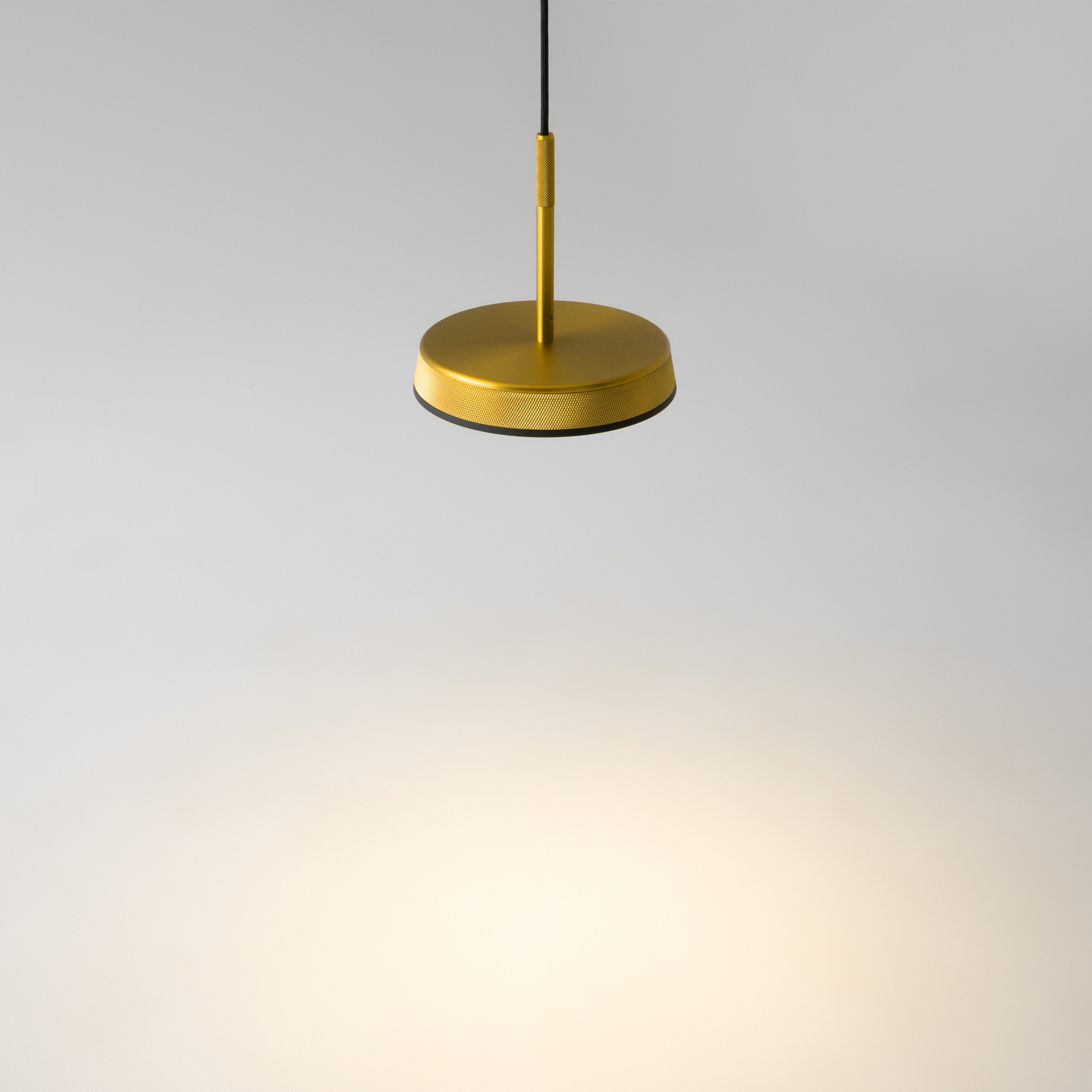 картинка Подвесной светильник Maytoni MOD041PL-L15G3K