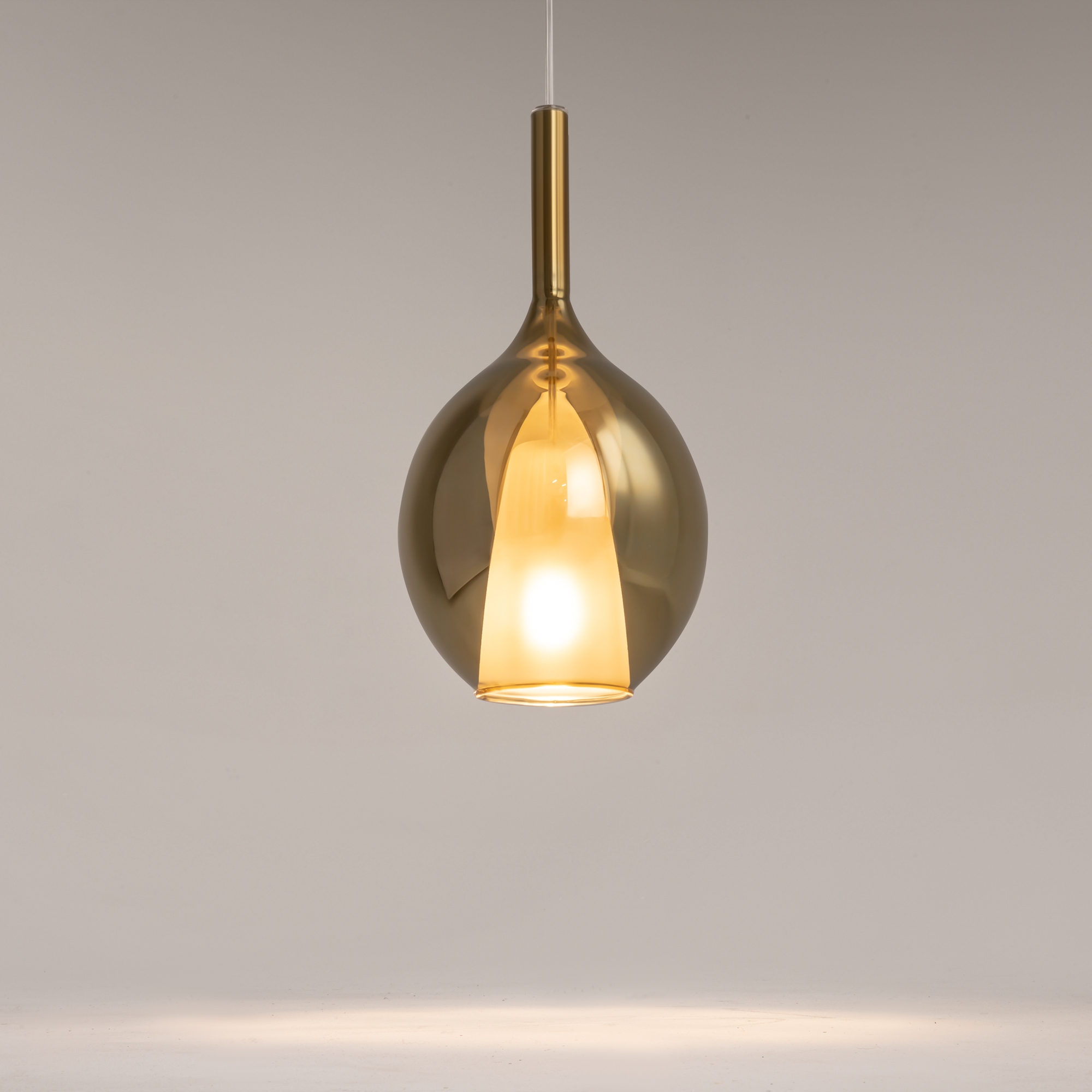 картинка Подвесной светильник Maytoni MOD271PL-01B2