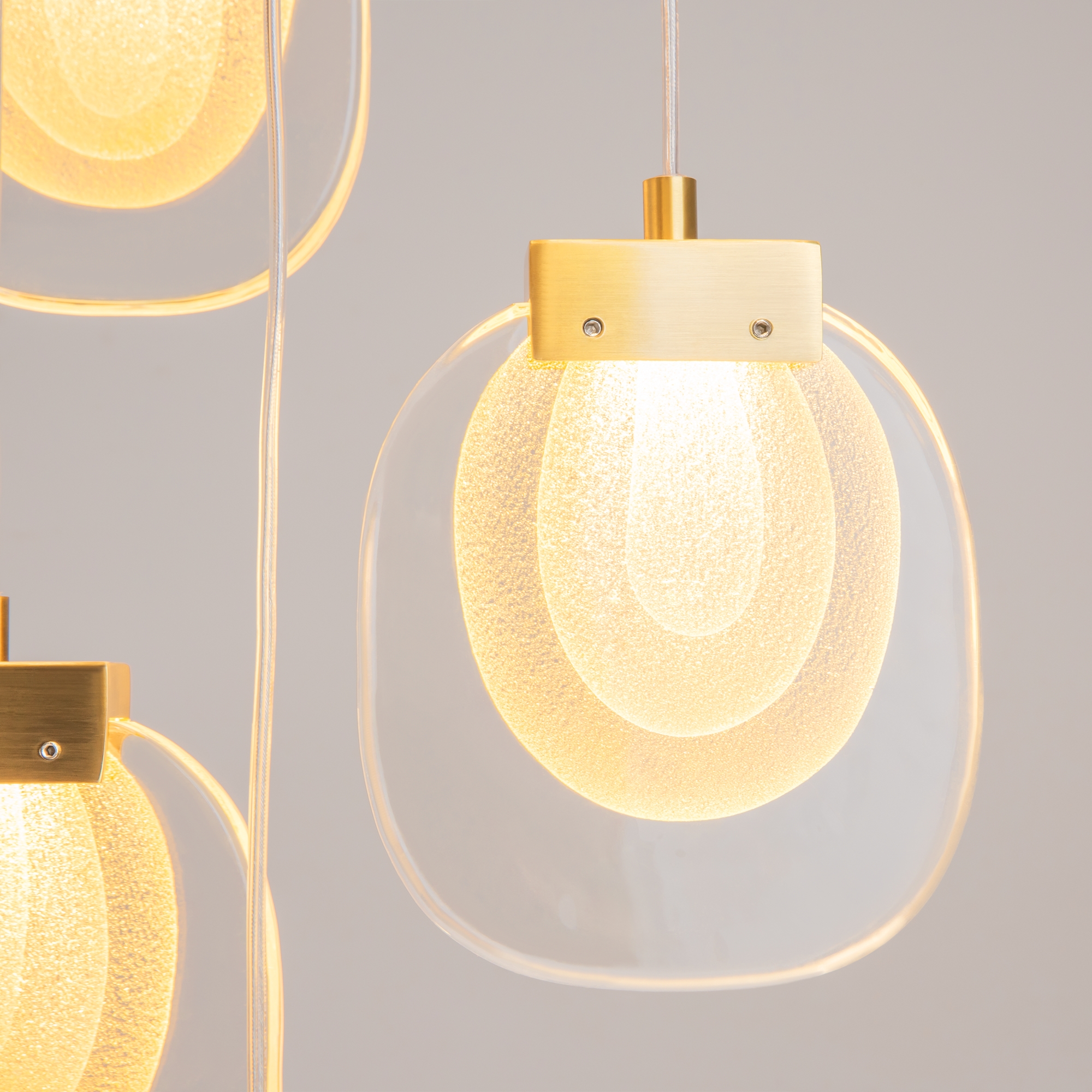 картинка Подвесной светильник Maytoni MOD367PL-L30BBSK