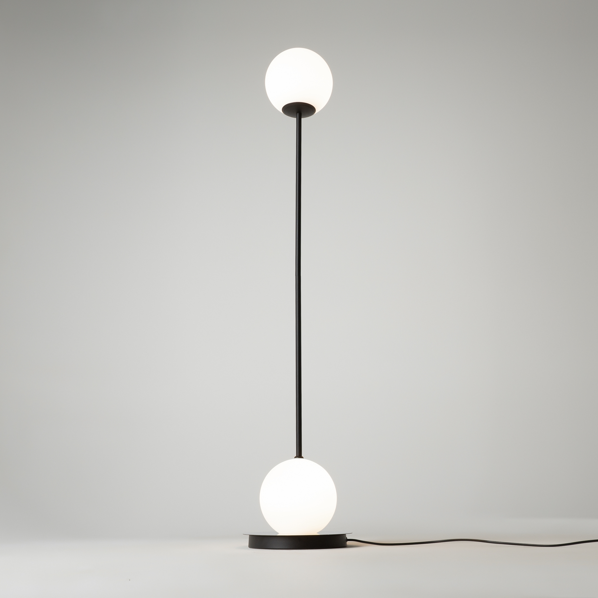 картинка Напольный светильник (торшер) Maytoni MOD427FL-L20B3K