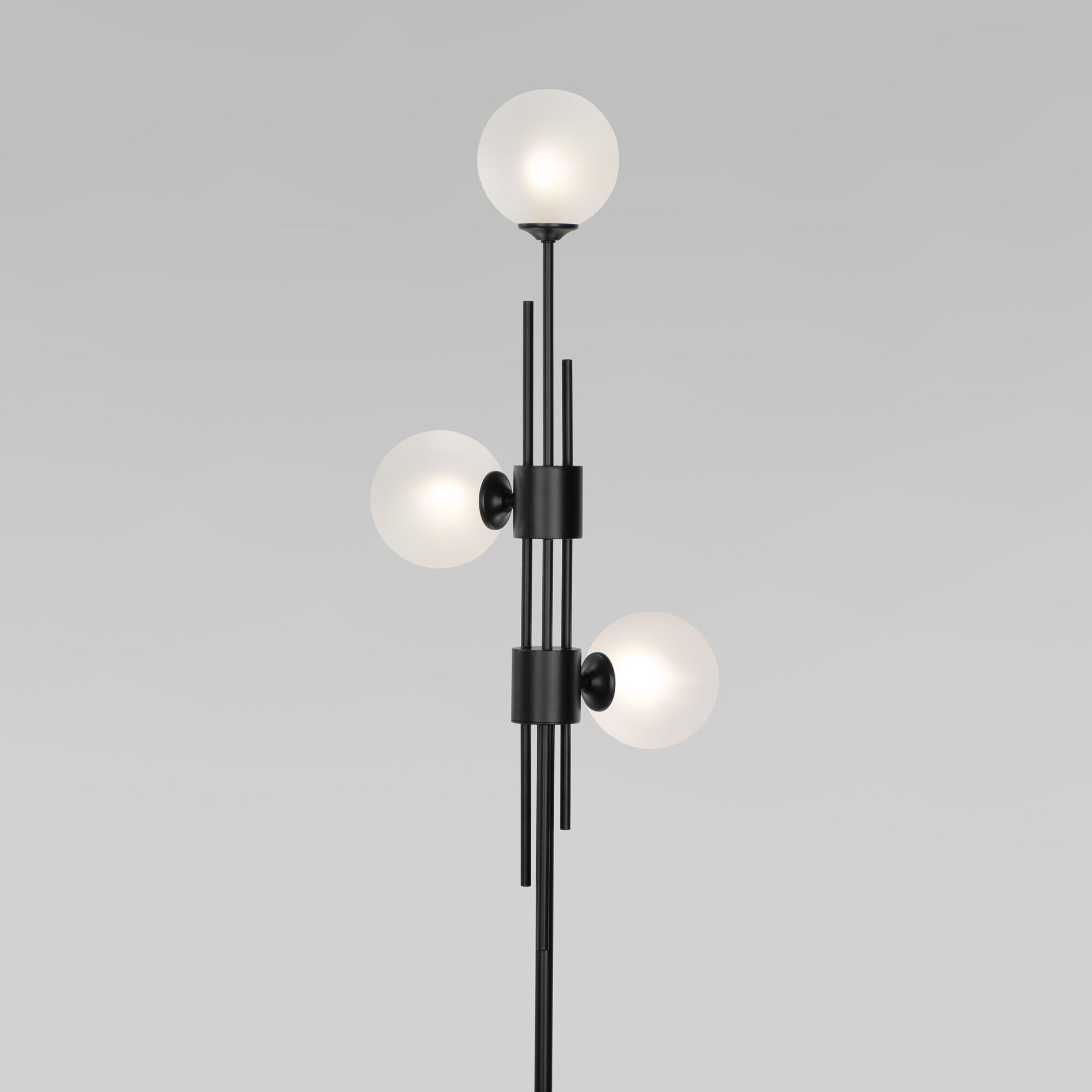 картинка Напольный светильник со стеклянными плафонами 01383/3 черный