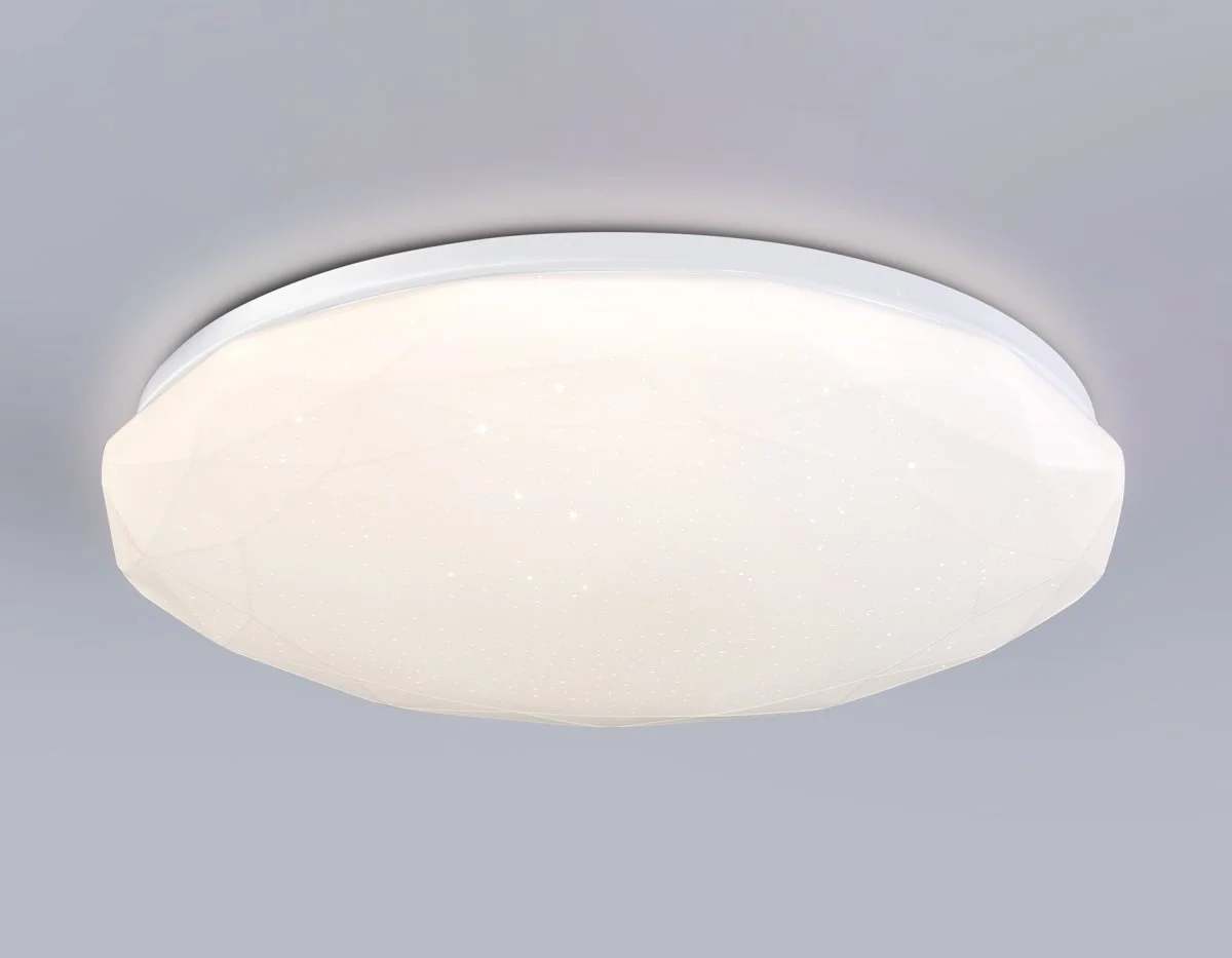 картинка Светодиодный светильник RGB с пультом управления