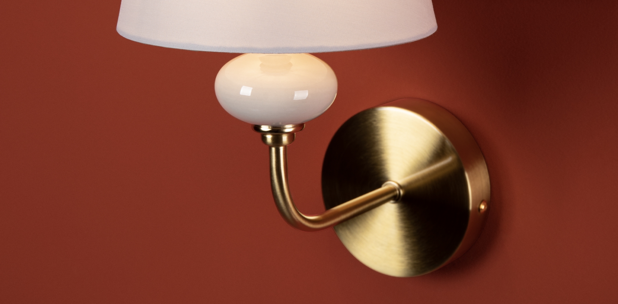 картинка Настенный светильник (бра) Freya FR2038WL-01BS