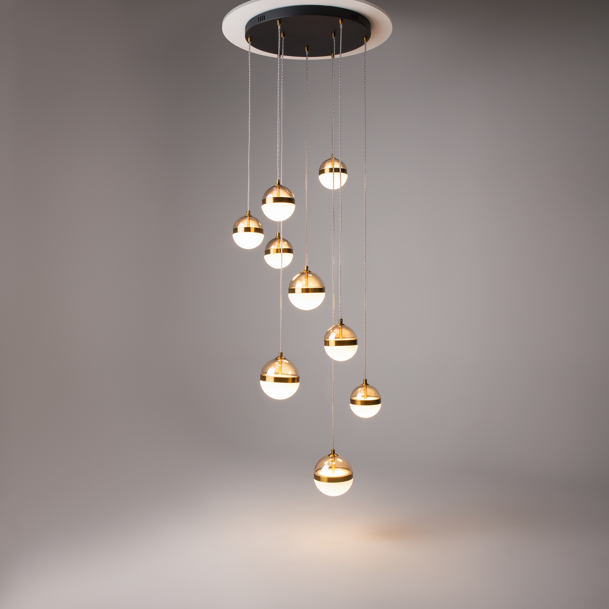 картинка Подвесной светильник Maytoni MOD295PL-L120BBS3K