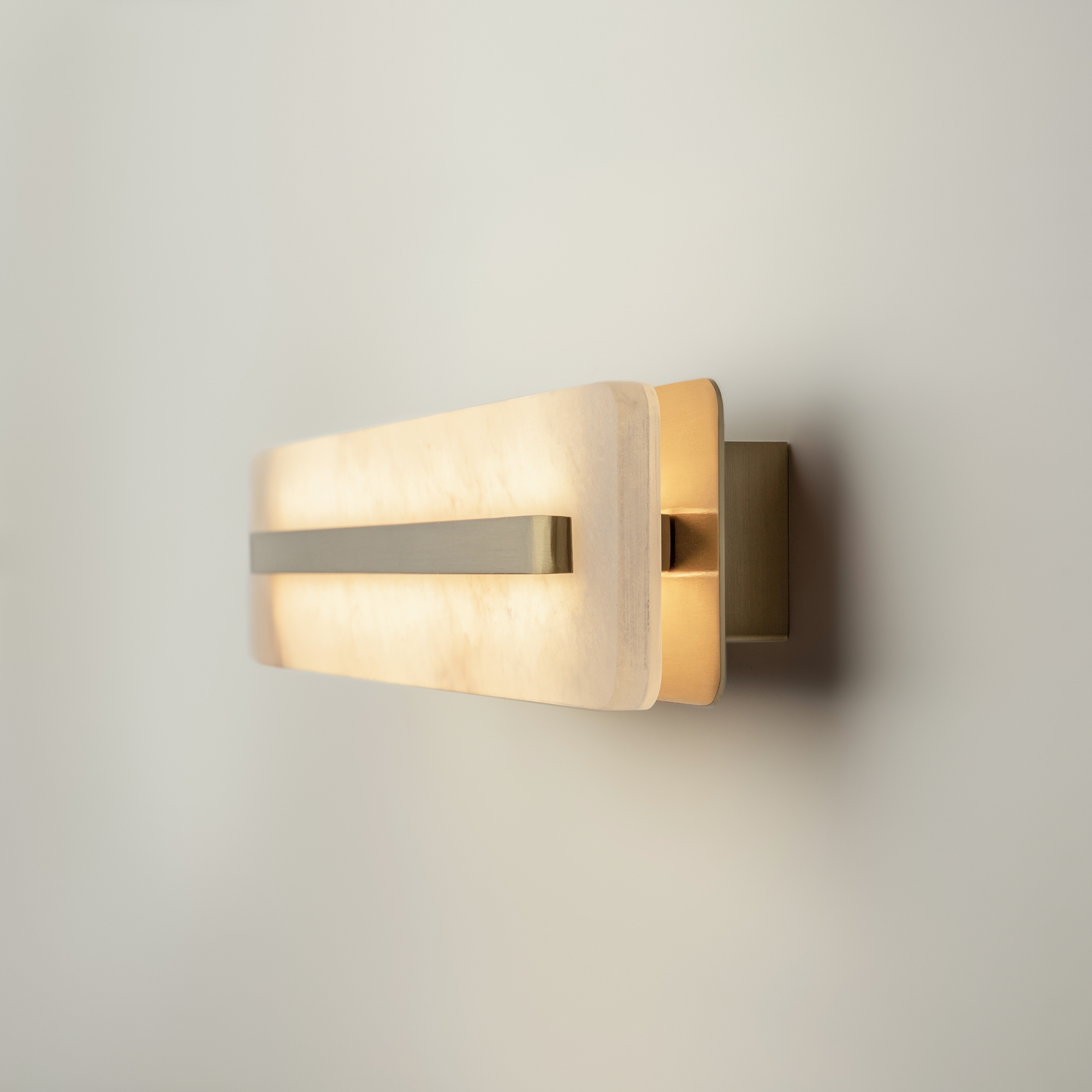 картинка Настенный светильник (бра) Maytoni MOD366WL-L14BS3K