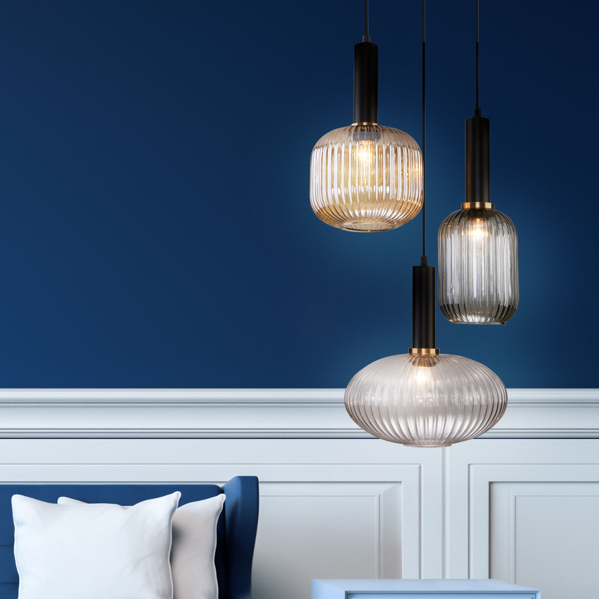 картинка Подвесной светильник со стеклянными плафонами 50183/3 черный