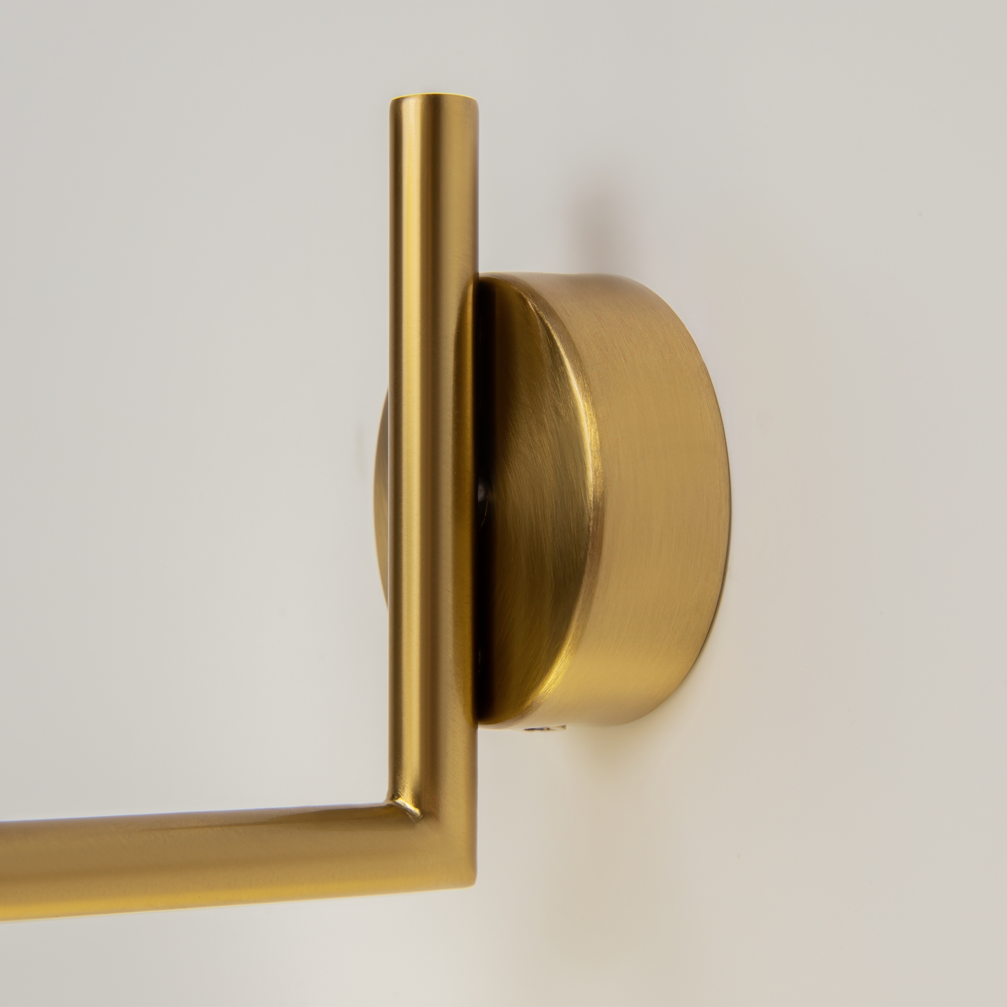 картинка Настенный светильник (бра) Maytoni MOD436WL-01BS