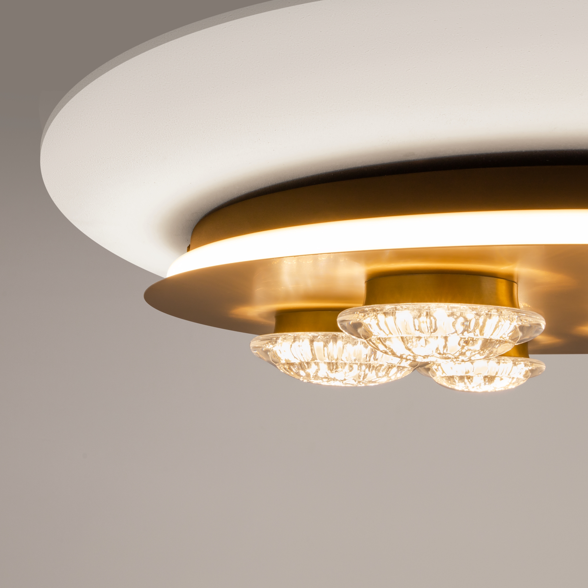 картинка Потолочный светильник Maytoni MOD361CL-L58BS3K