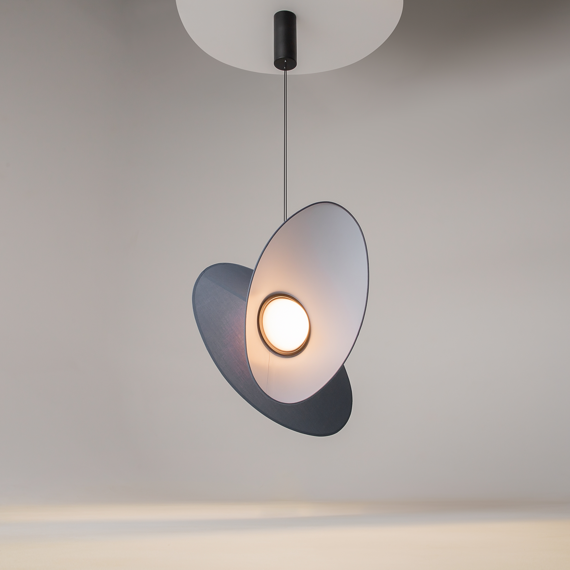 картинка Подвесной светильник Maytoni MOD396PL-L10BL3K