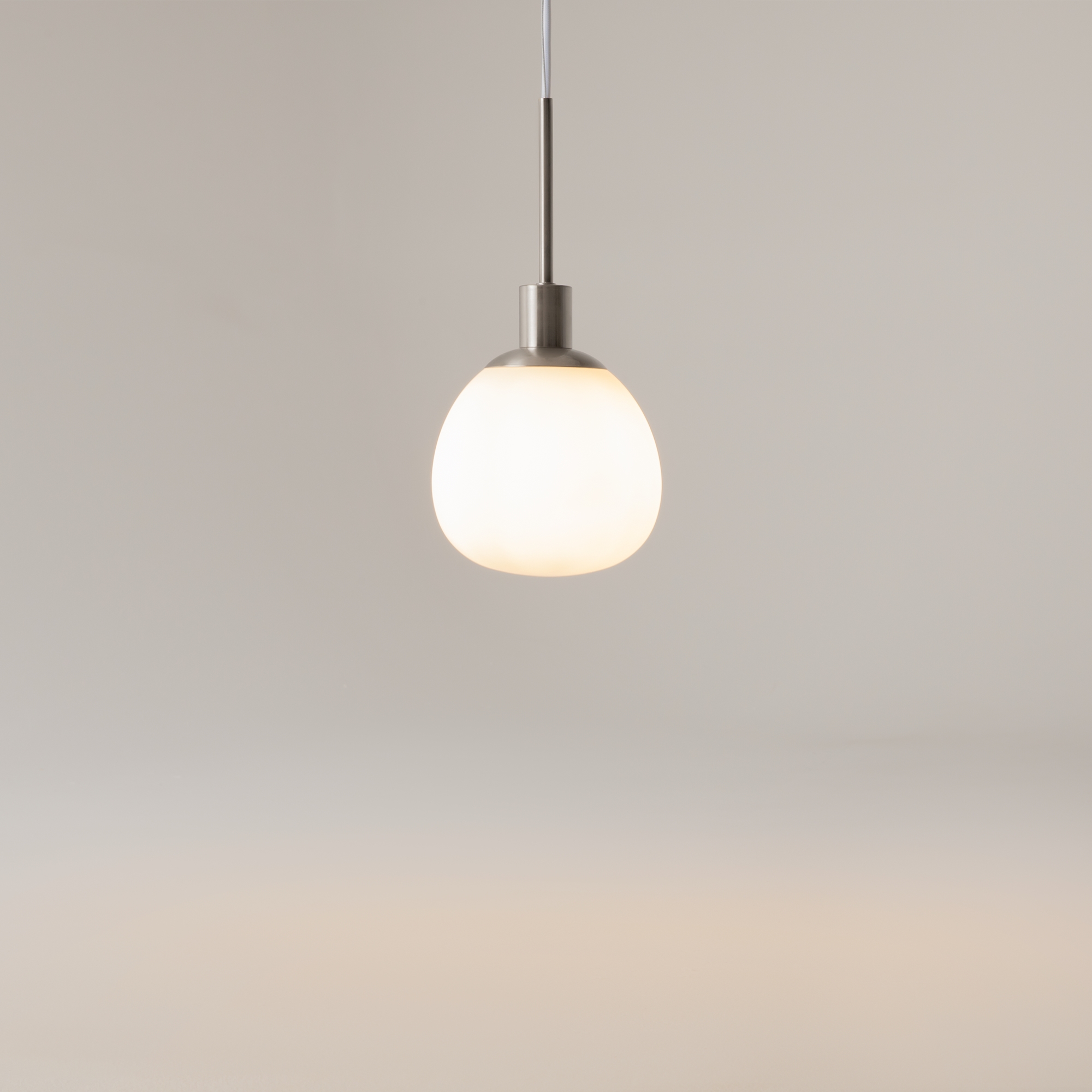 картинка Подвесной светильник Maytoni MOD221-PL-01-N