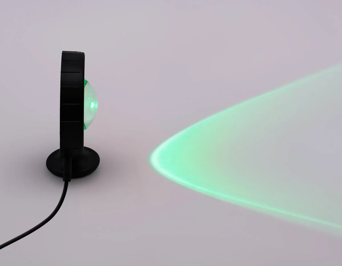 картинка Атмосферная светодиодная настольная лампа с пультом DE8383