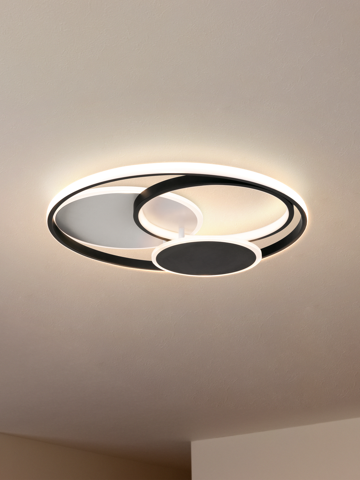 картинка Потолочный светильник Freya FR10015CL-L94WB