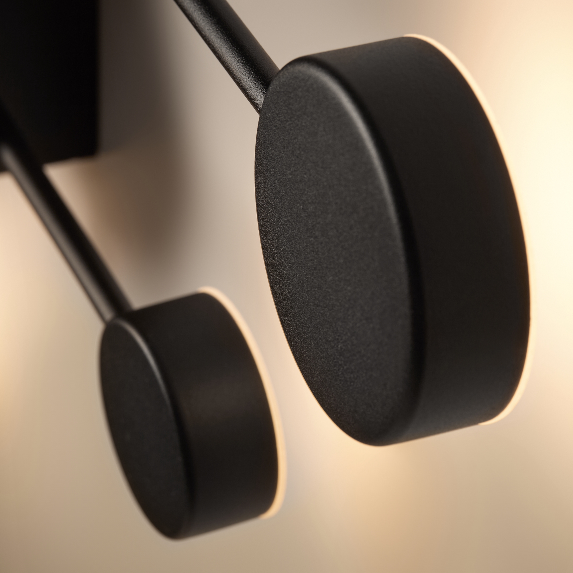 картинка Настенный светильник (бра) Freya FR5440WL-L17B