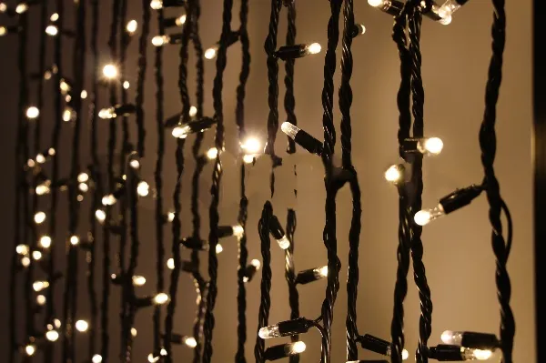 картинка Светодиодная гирлянда нить 20м, динамика, черный провод, теплая белая