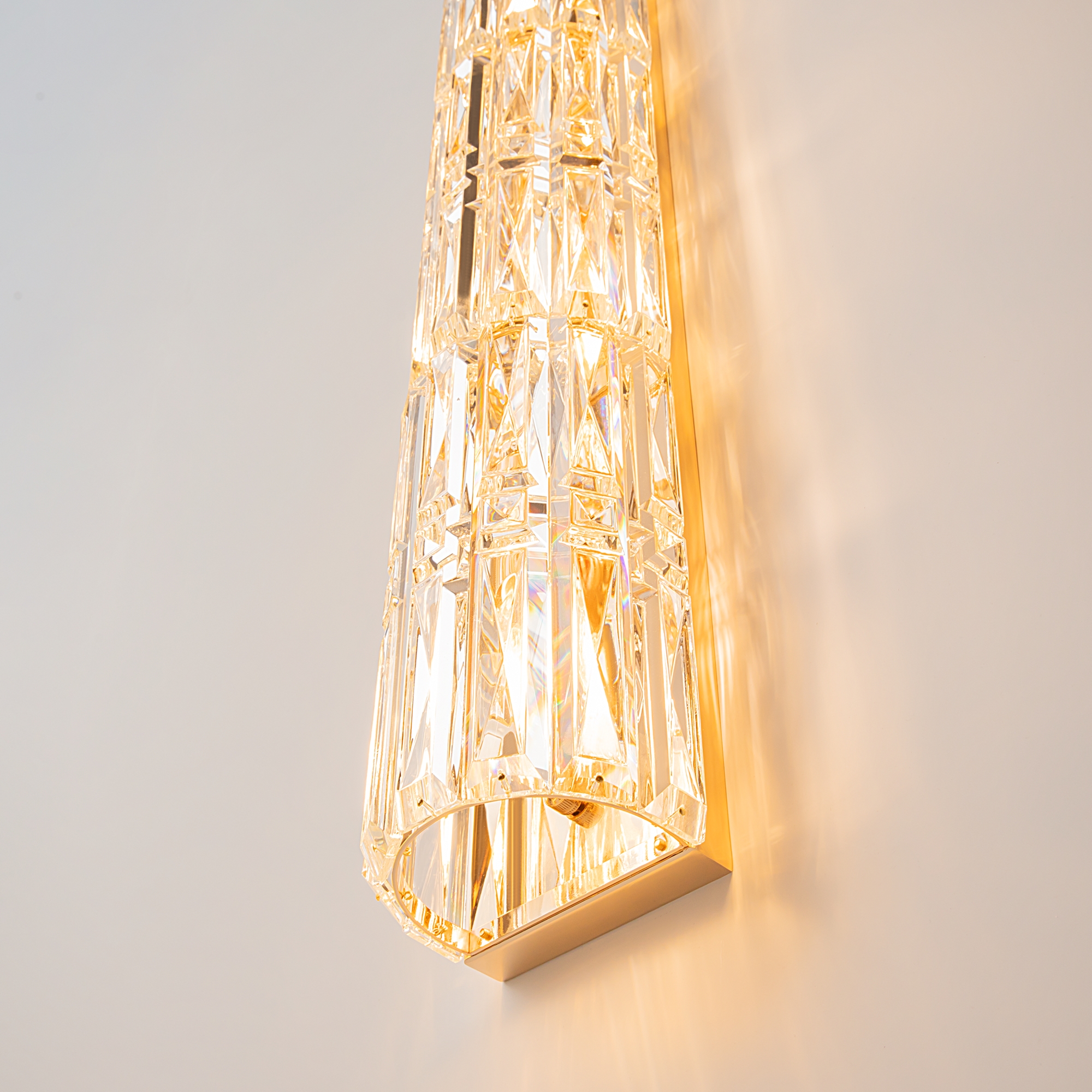 картинка Настенный светильник (бра) Maytoni MOD094WL-03G