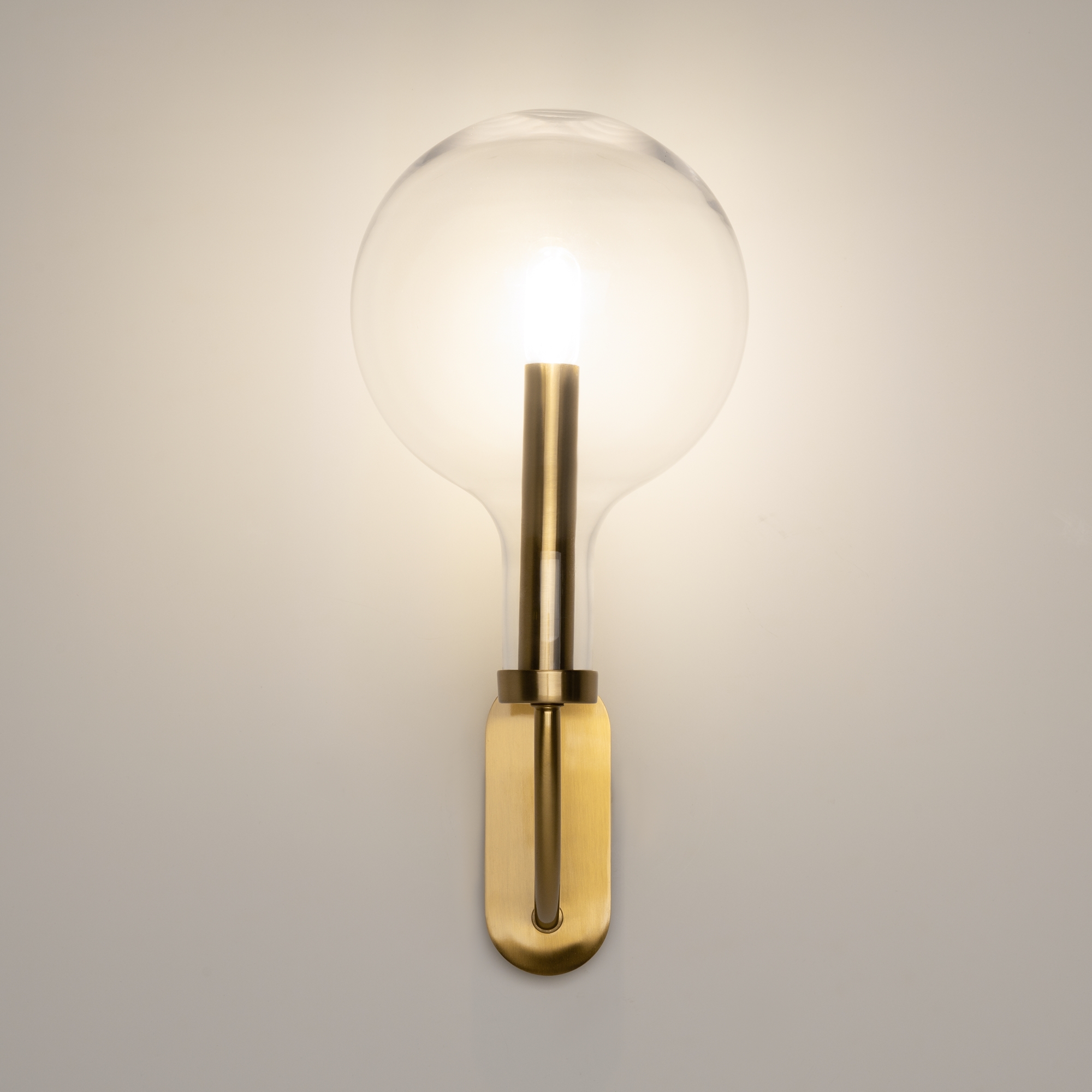 картинка Настенный светильник (бра) Maytoni MOD333WL-01BS