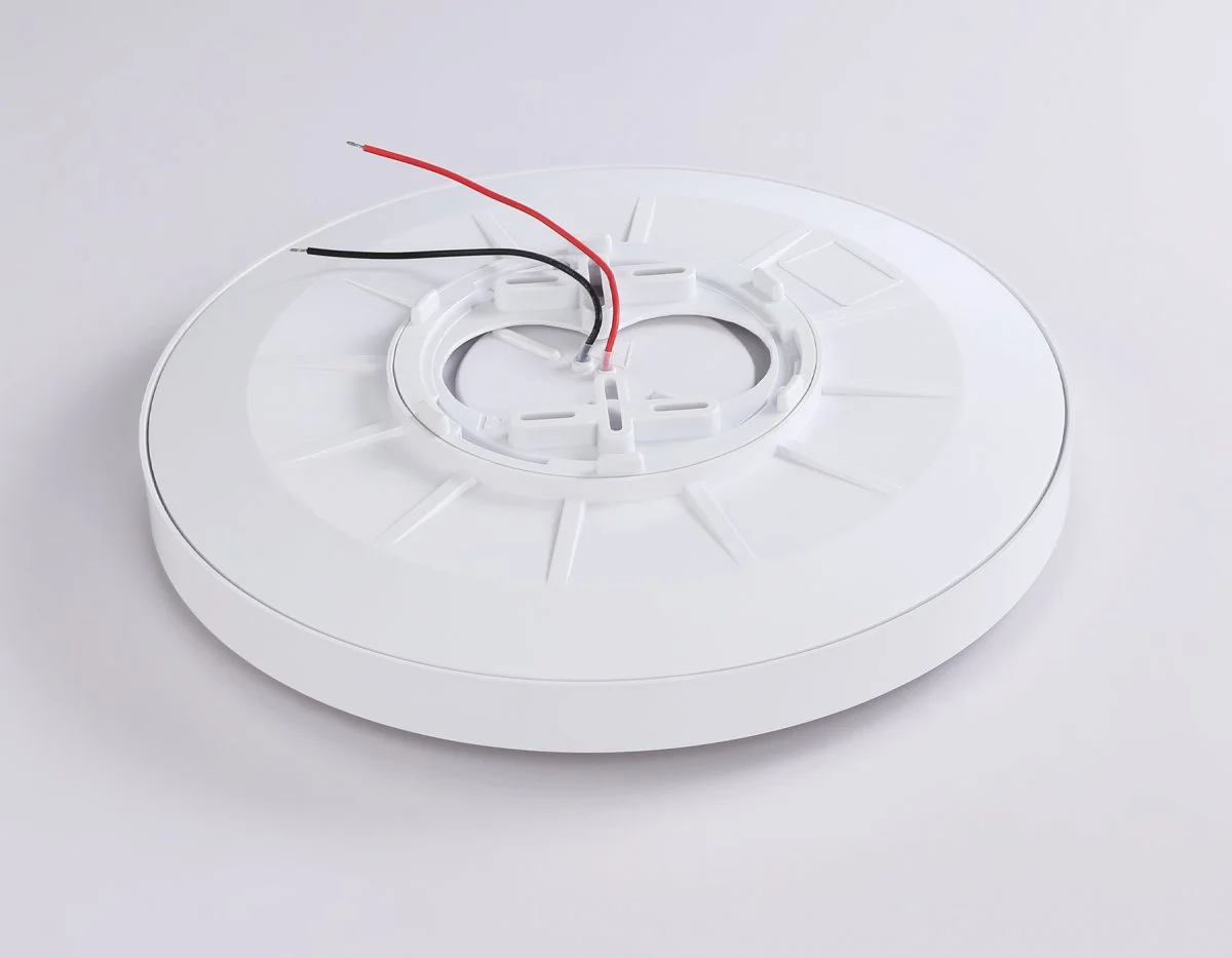 картинка Потолочный светодиодный светильник с высокой степенью защиты IP54