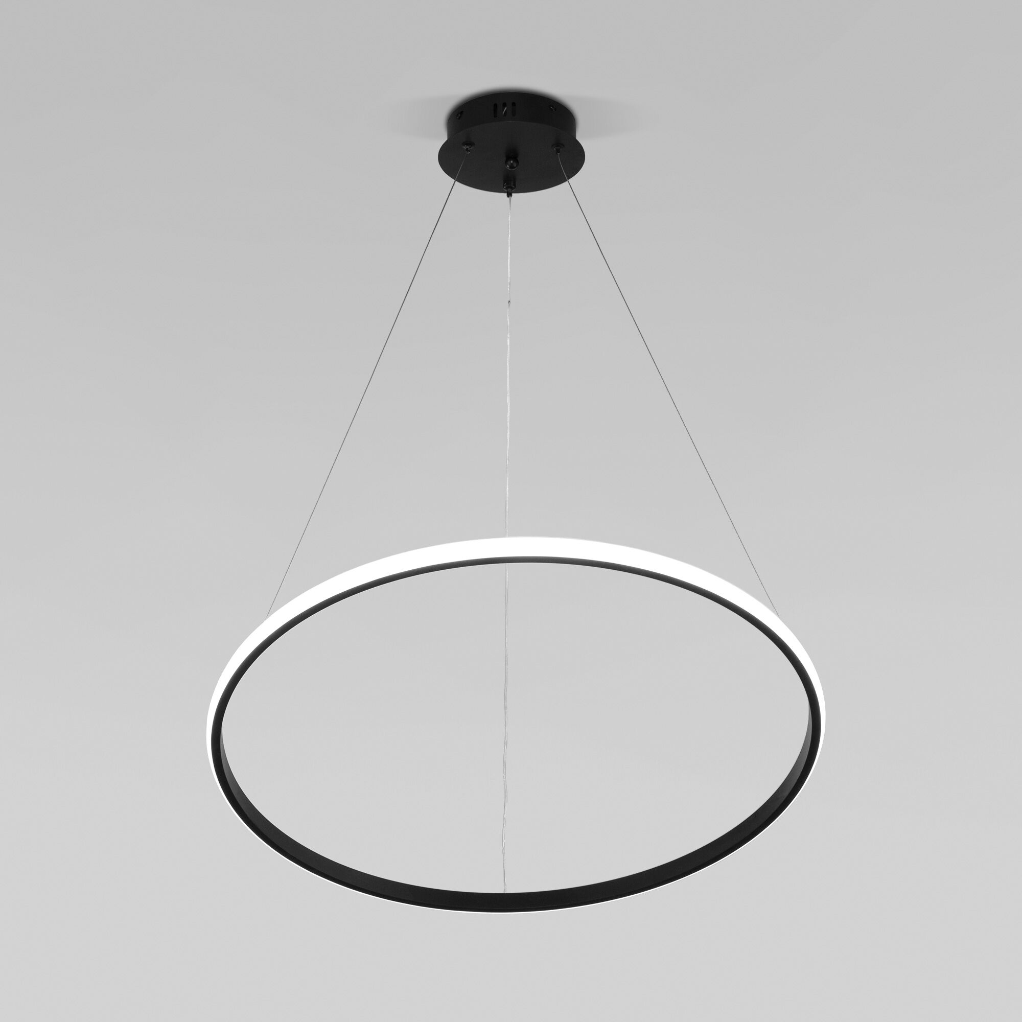 картинка Подвесной светодиодный светильник с пультом управления 90264/1 черный