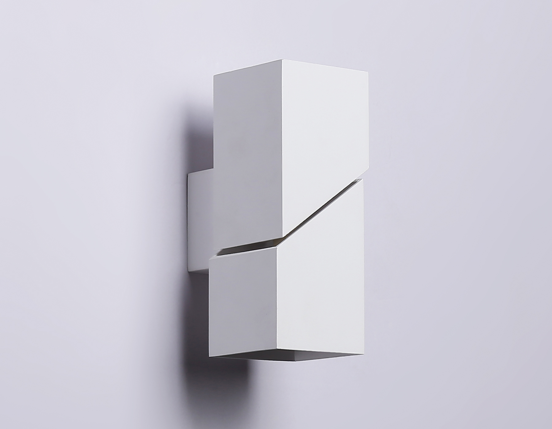 картинка Настенный светильник со сменной лампой FW2474